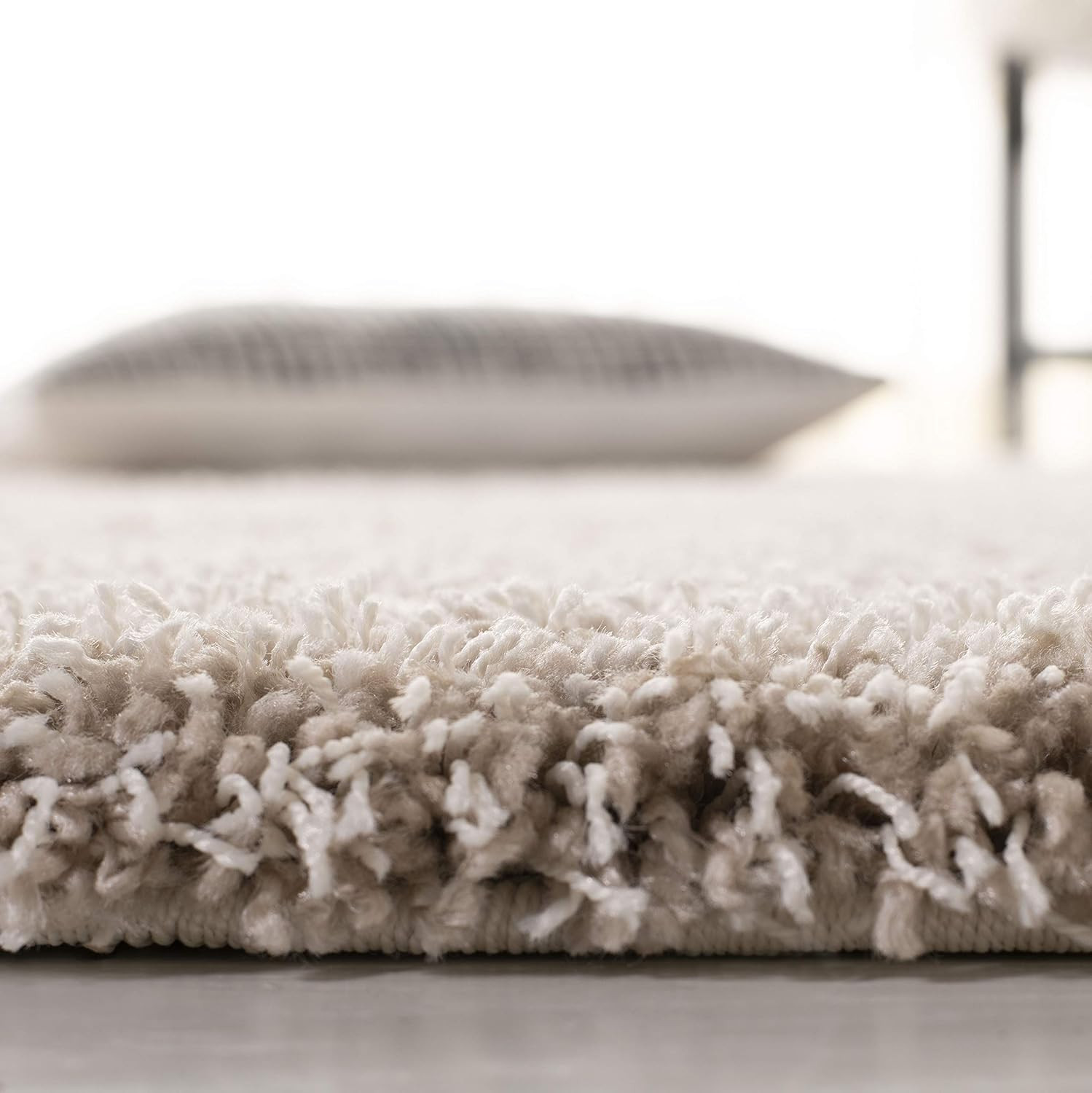 California Shag Collection Area Rug – 5’3″ X 7’6″, Beige, Non-Shedding & Easy Ca