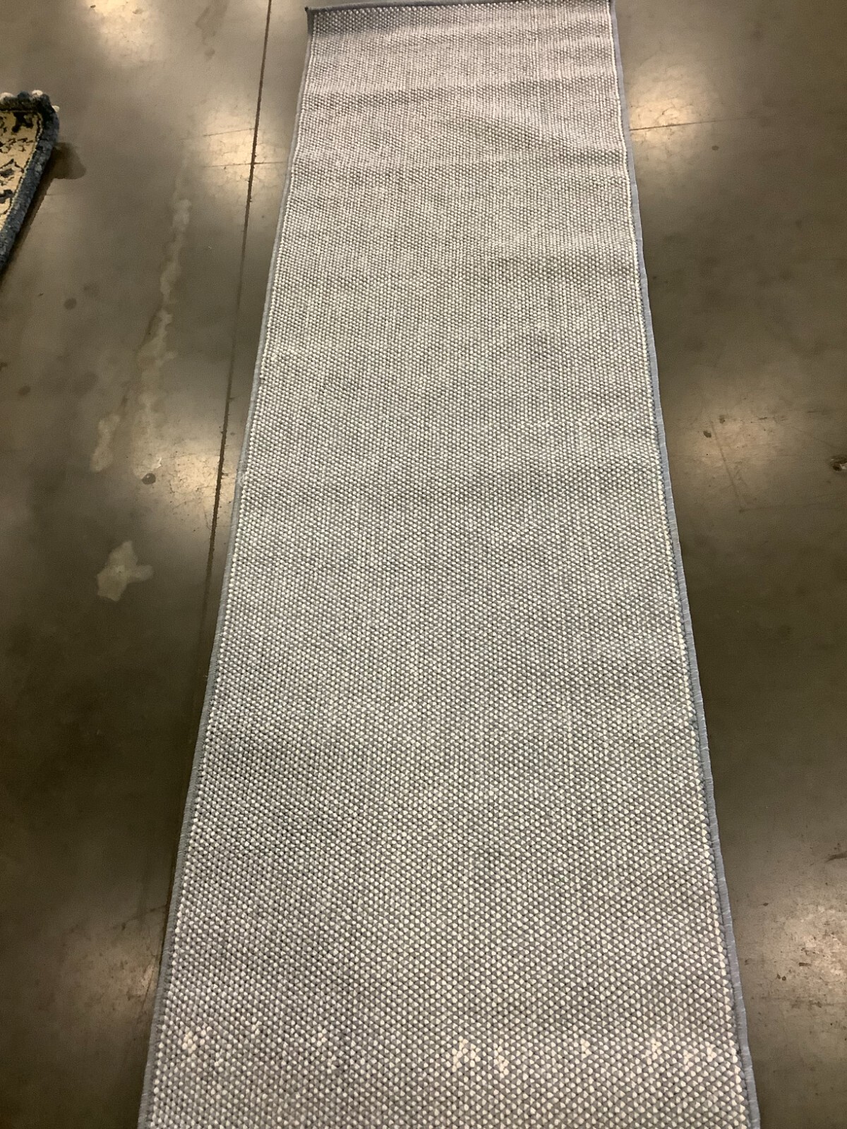 BLUE / IVORY 2′-2″ x 8′-0″ Pulled Thread Rug Reduced Price 1172670165 RVR600N-28