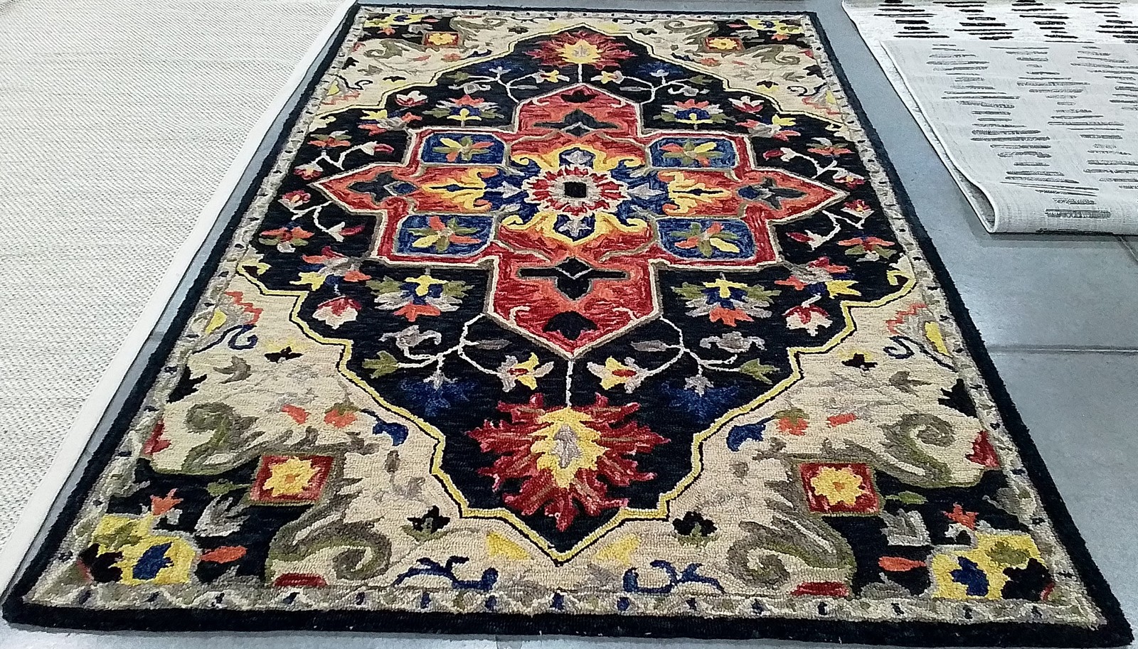 CHARCOAL / CREAM 6′-0″ x 9′-0″ Back Stain Rug Reduced Price 1172803432 APN511H-6