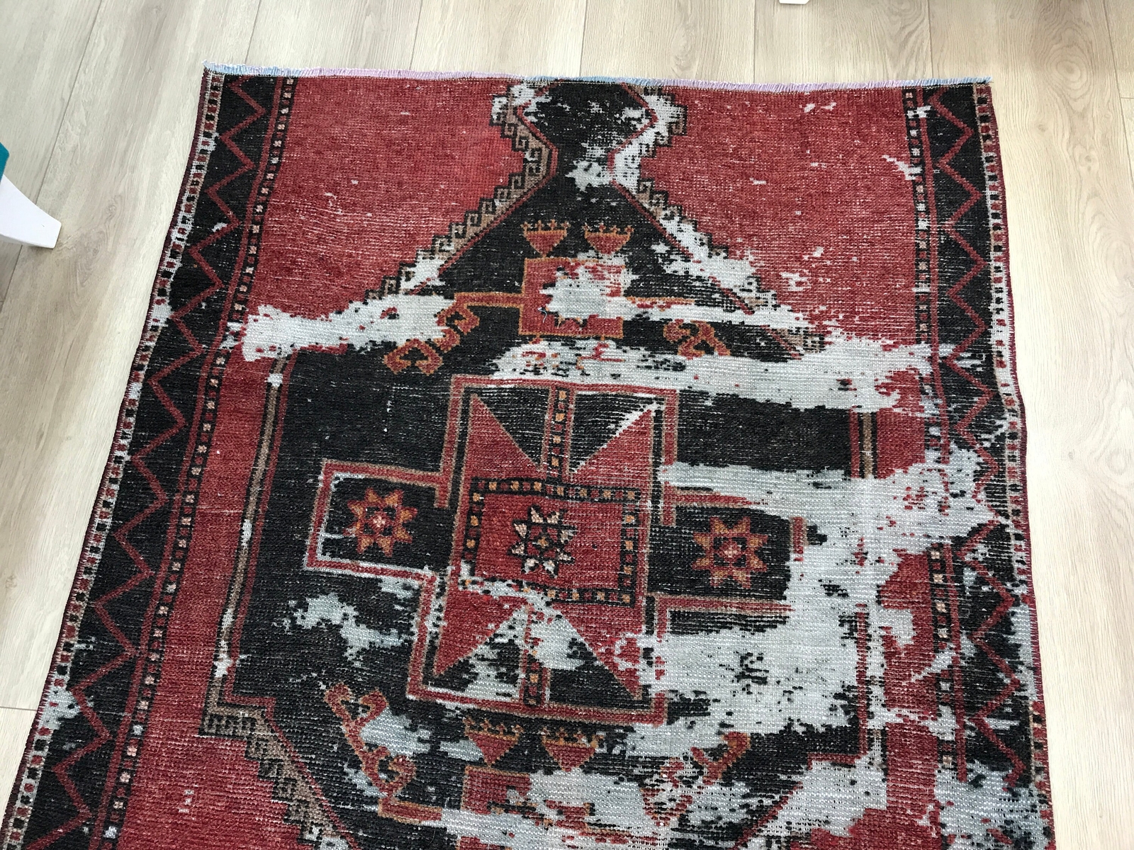 Runner carpet, Turkish rug, Worn rug, Hallway runner, Entryway rug, Area rug, O