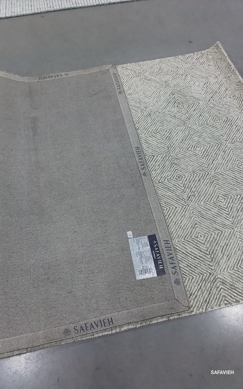 GREY / IVORY 5′-0″ x 8′-0″ Back Stain Rug, Reduced Price 1172805686 ABT427F-5
