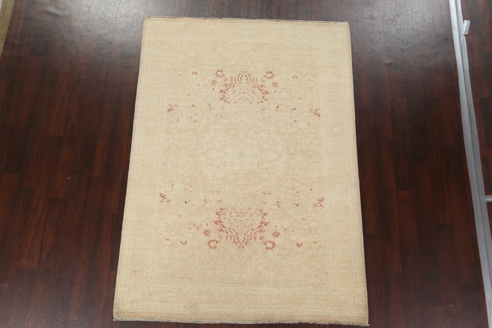 Exquisite Chobi Peshawar Pakistani Wool Rug Bedroom 6×8 ft Beige Carpet