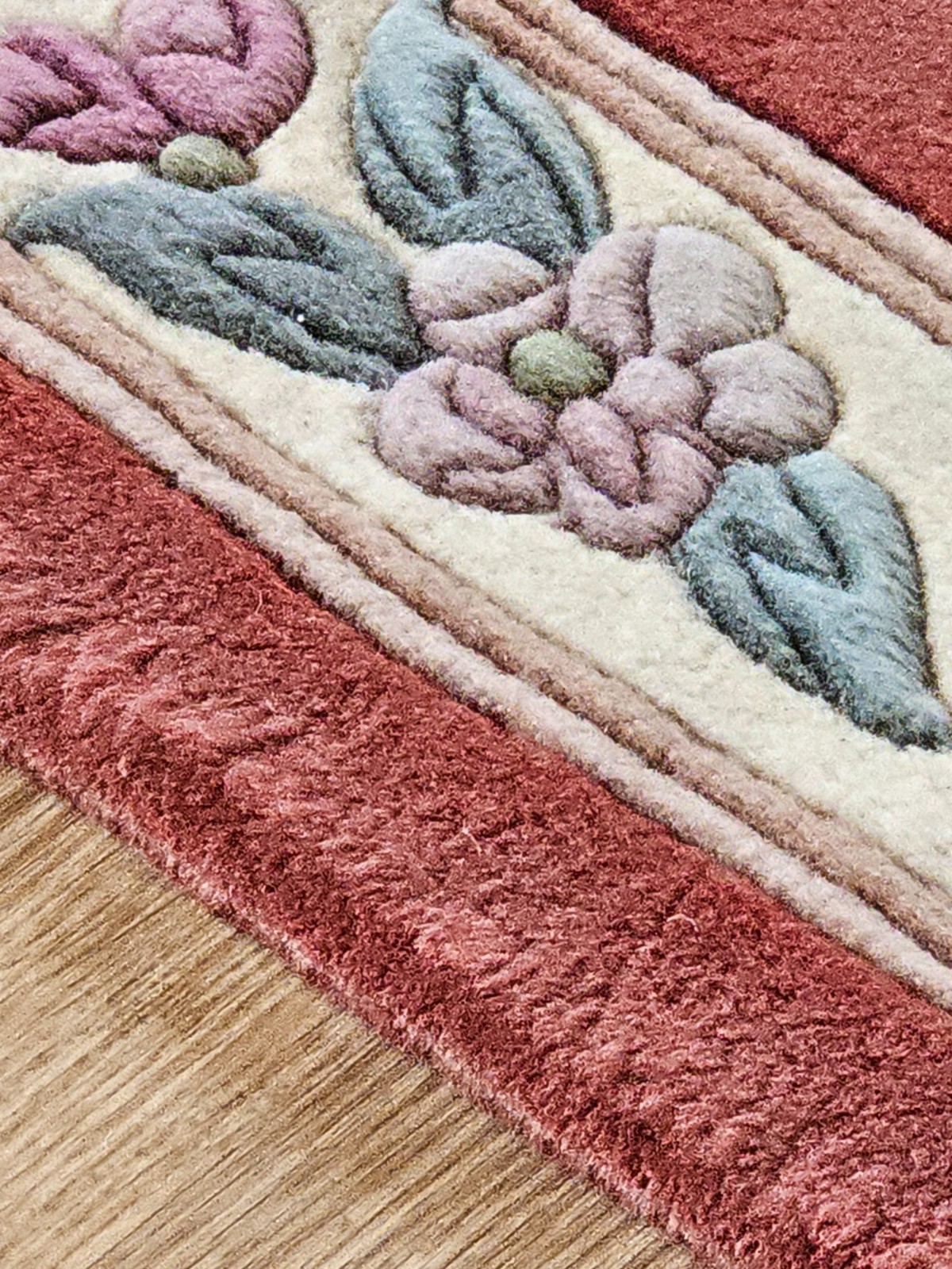 New Tags High Quality Hand Knotted Aubusson 90L Wool Rug 2’3″ x 4′ Tag $720.00