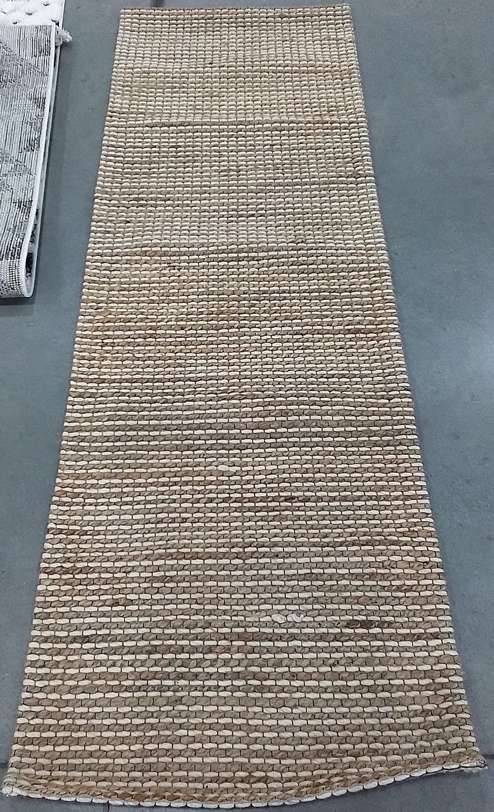 NATURAL / BEIGE 2′-3″ x 7′-0″ Back Stain Rug Reduced Price 1172799084 NFB553B-27