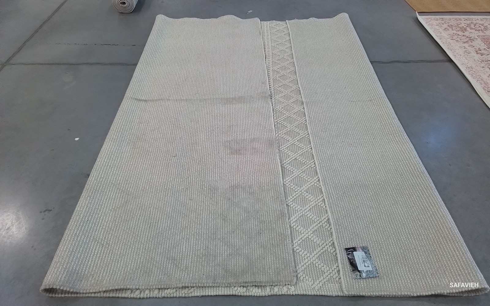 IVORY 8′-0″ x 10′-0″ Back Stain Rug, Reduced Price 1172789952 VRM211A-8