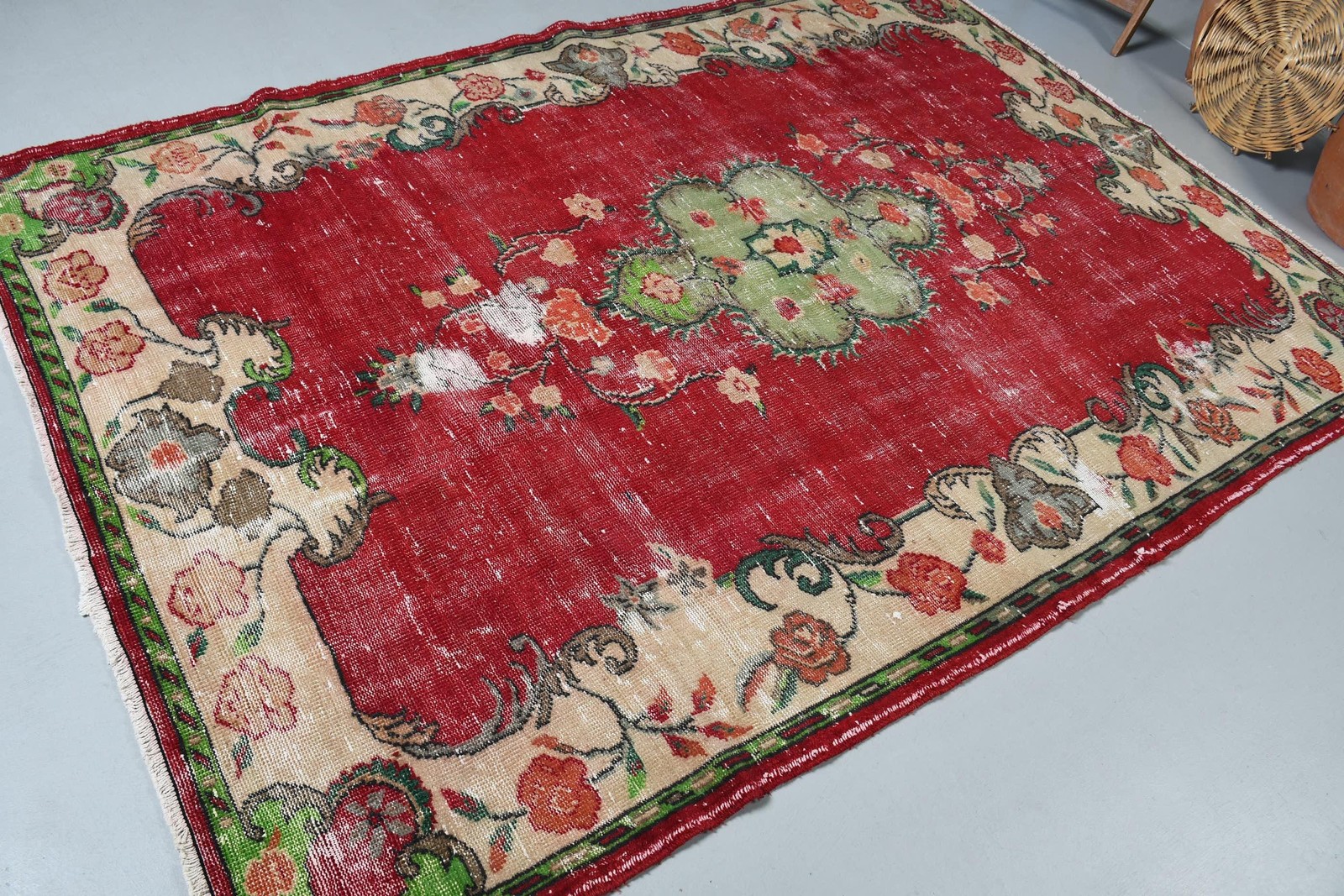 Vintage Rug, 5,7×8,5 ft Turkish Rug, Red Plants & trees Wool Rug