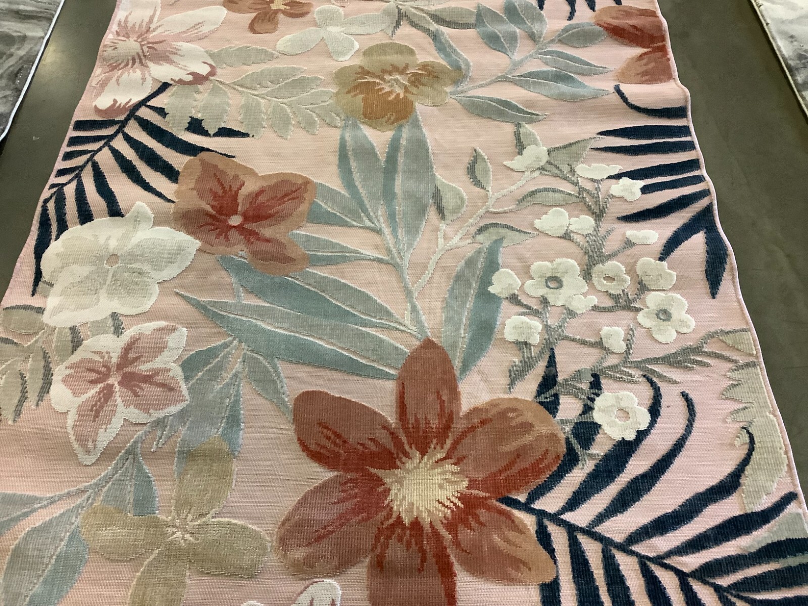 PINK / GREY 5′-1″ x 7′-6″ Flaw in Rug, Reduced Price 1172674316 CBN454F-5