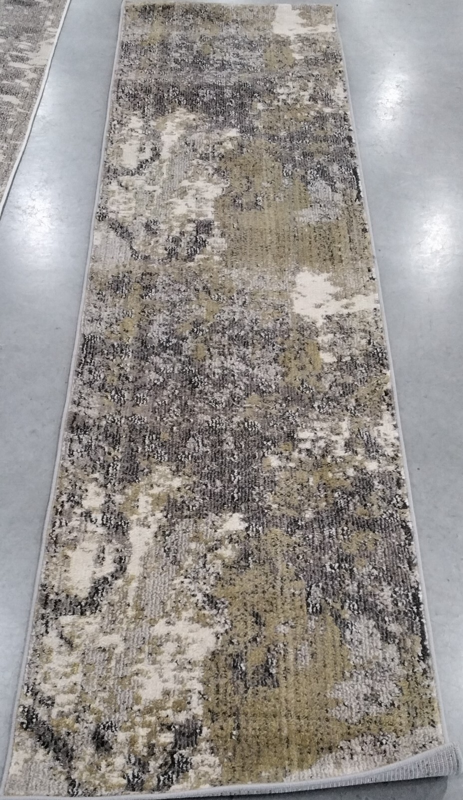 IVORY / GREY 2′-2″ X 8′ Back Stain Rug, Reduced Price 1172754111 MNC219S-28