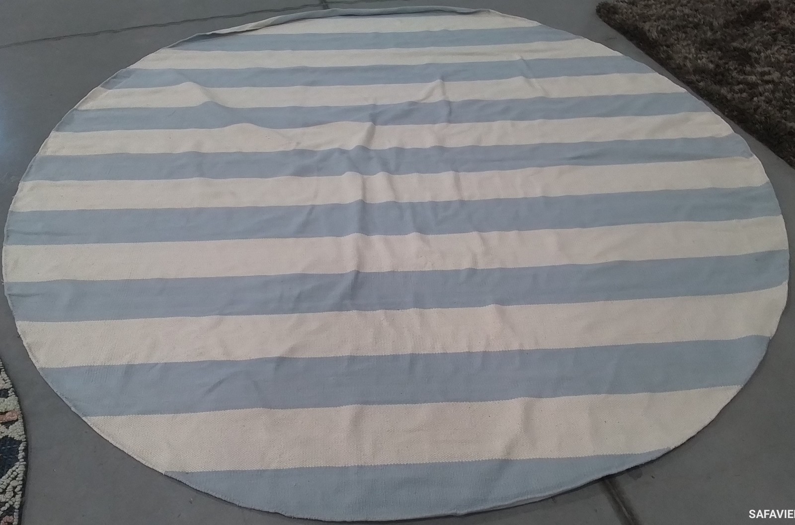 SKY BLUE / IVORY 8′-0″ x 8′-0″ Flaw in Rug, Reduced Price 1172801015 MTK712K-8R