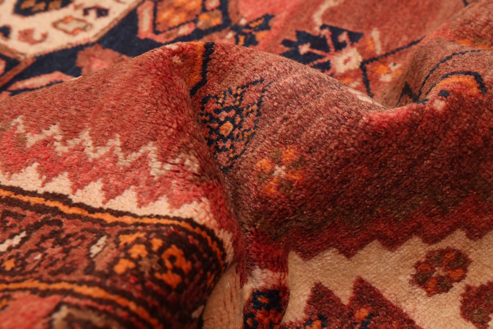 Vintage 4’4″ x 6’9″ Traditional Hand Knotted Vegetable Dye Wool Area Rug