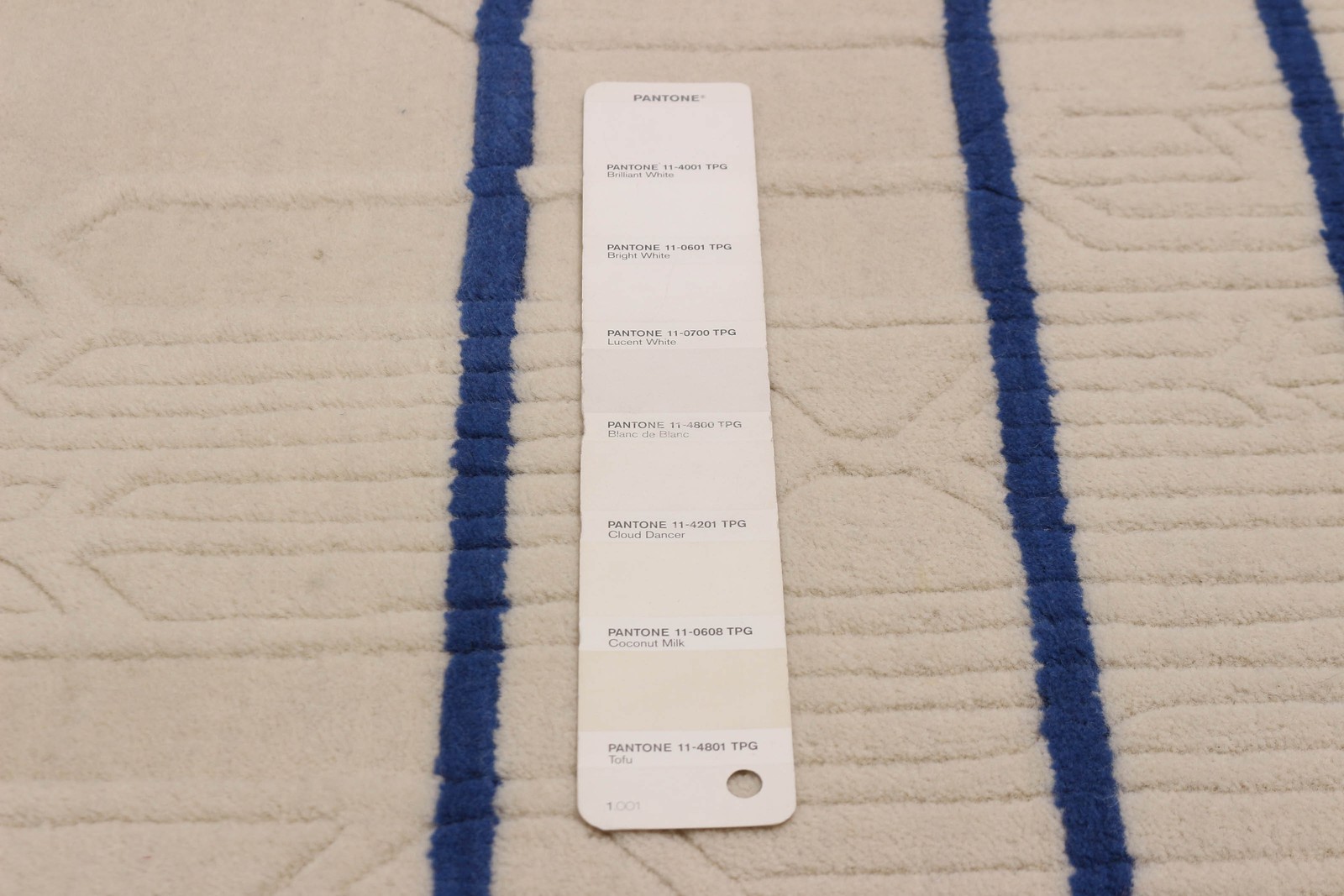 Traditional Hand loomed Oriental Carpet 5’3″ x 7’7″ Wool Area Rug