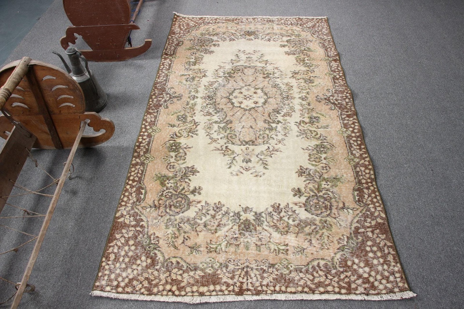 Vintage Rug 3,7×6,7 ft, Brown Green Southwestern Wool Turkish Rug