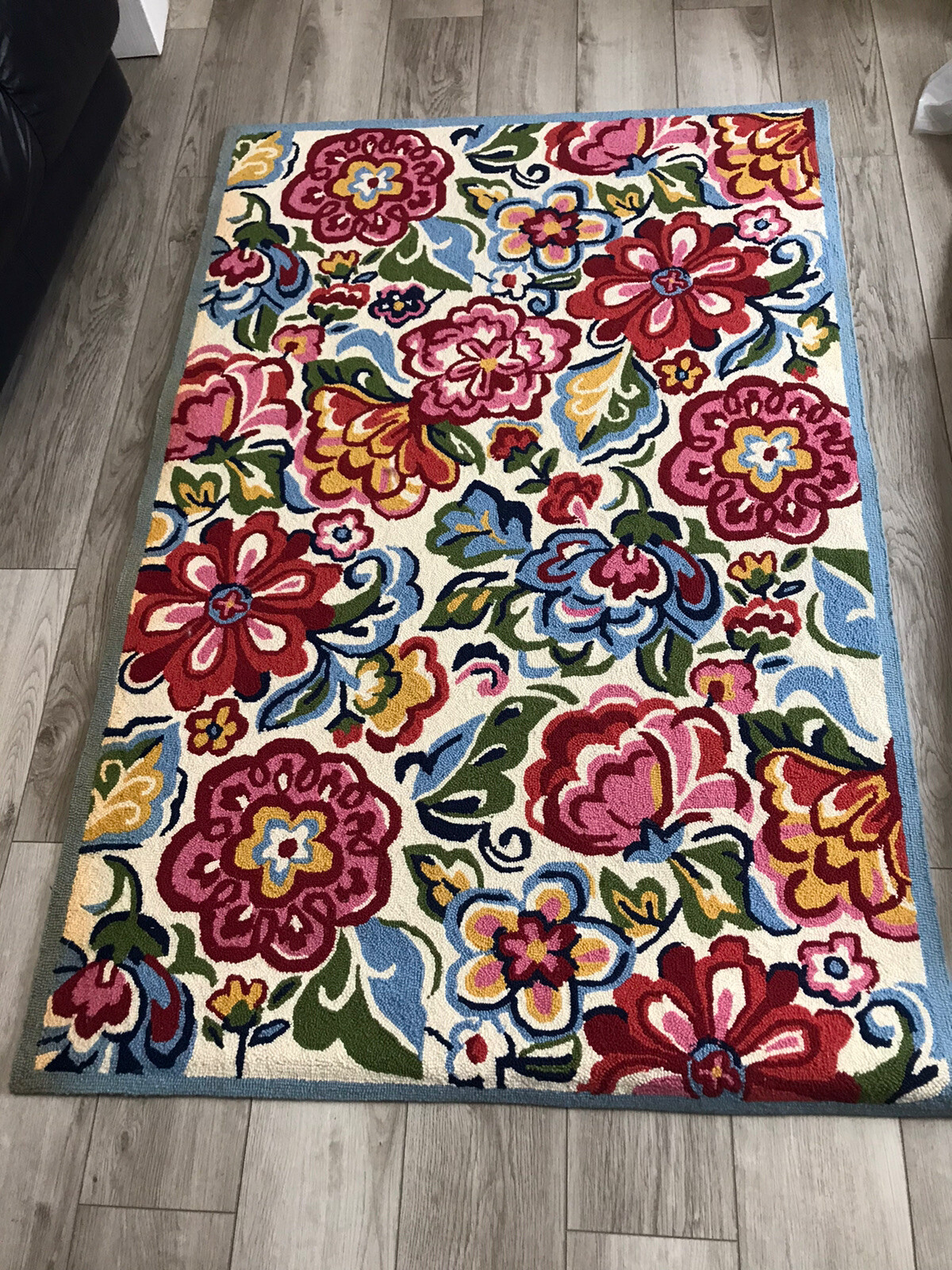 VERA BRADLEY HOPE GARDEN Wool Area Rug MARCELLA FINE RUGS 64 1/2” X 42” New