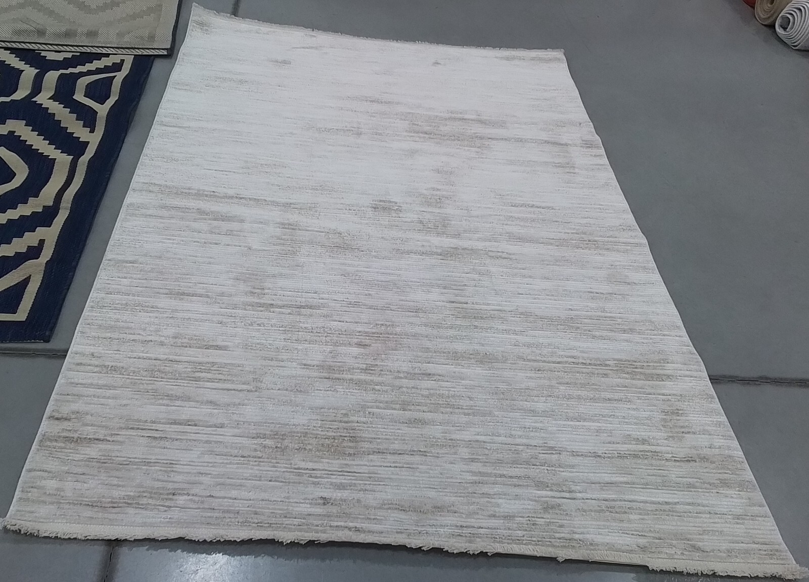 IVORY / BEIGE 5′-3″ x 7′-6″ Stained Rug, Reduced Price 1172762571 WHS584A-5