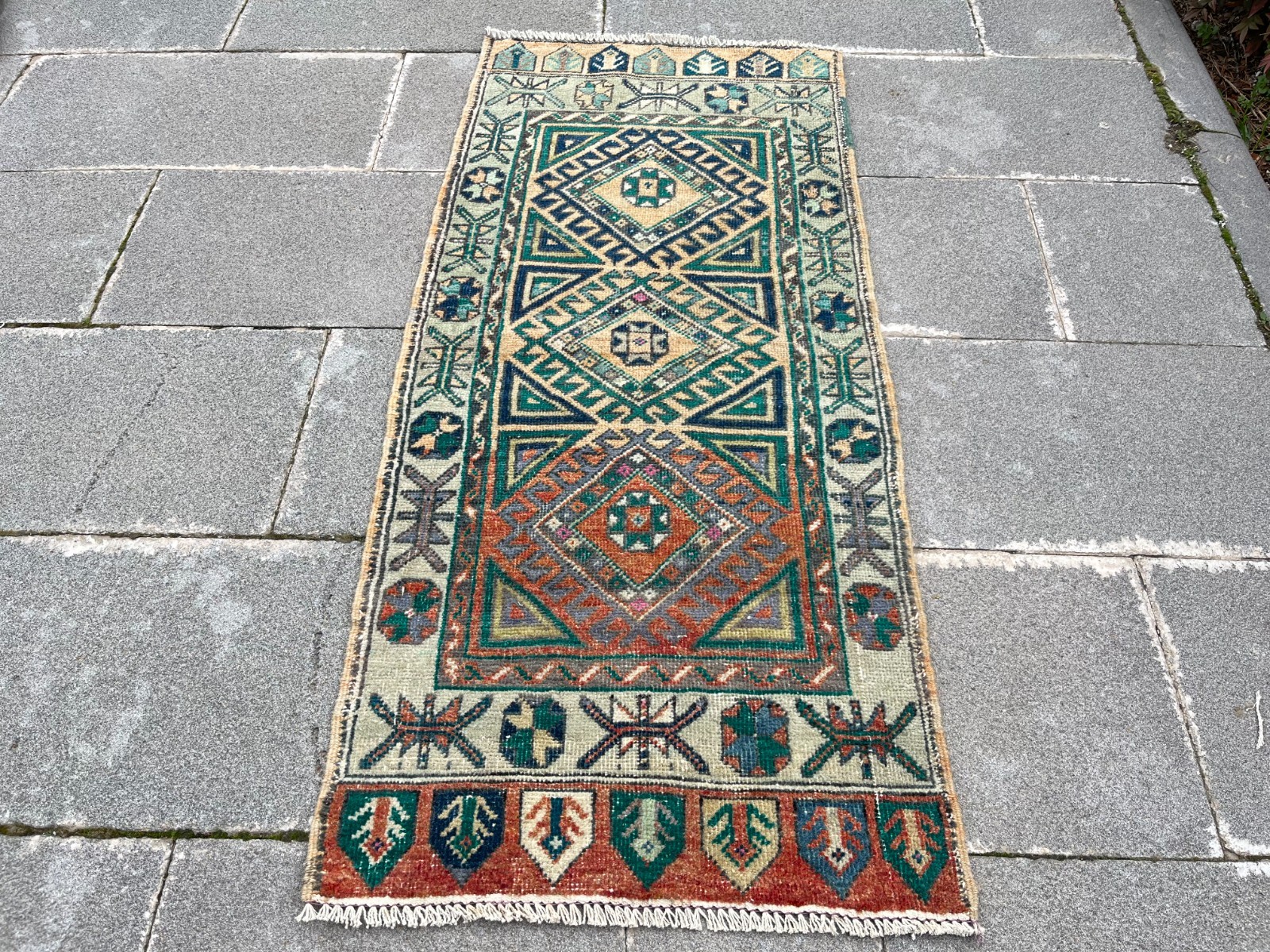 2×4 Vintage Turkish Oushak Small Rug – Green & Orange Tribal Anatolian Rug