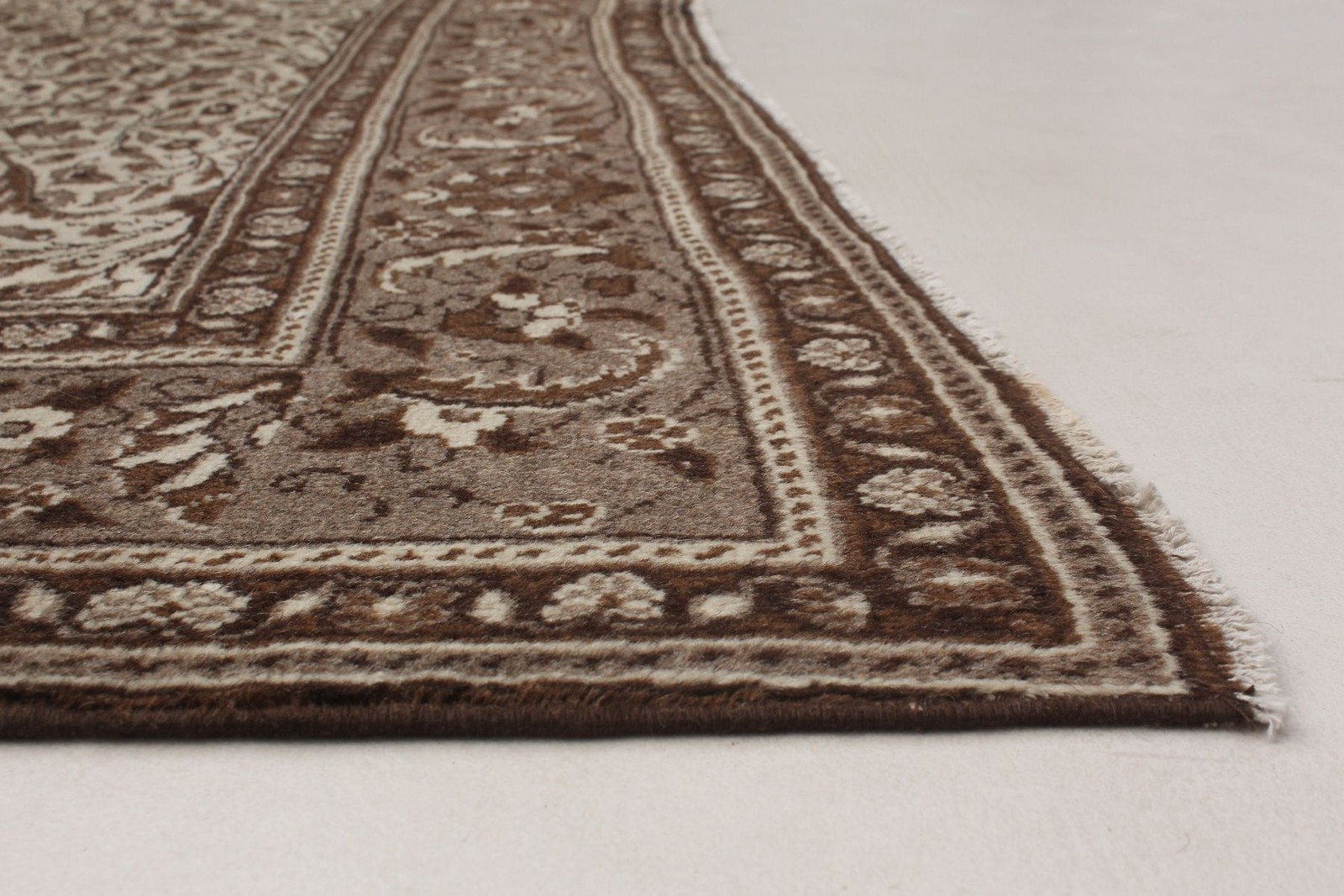 Vintage Hand-Knotted Area Rug 6’5″ x 9’3″ Traditional Wool Carpet
