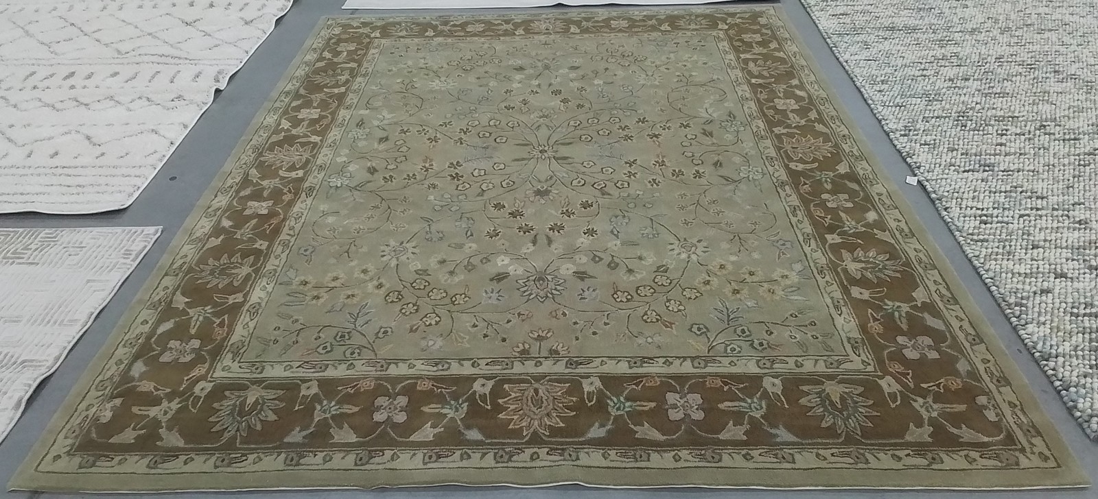 IVORY / TAUPE 8′-0″ x 10′-0″ Cut on Rug, Reduced Price 1172801021 TLP722B-8