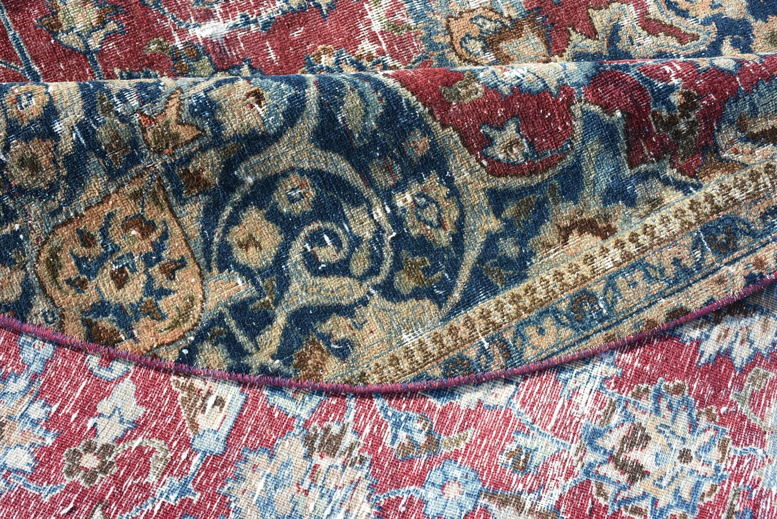 Vintage Turkish Rug 5,6×5,6 ft (172×172 cm), Red Wool Rug