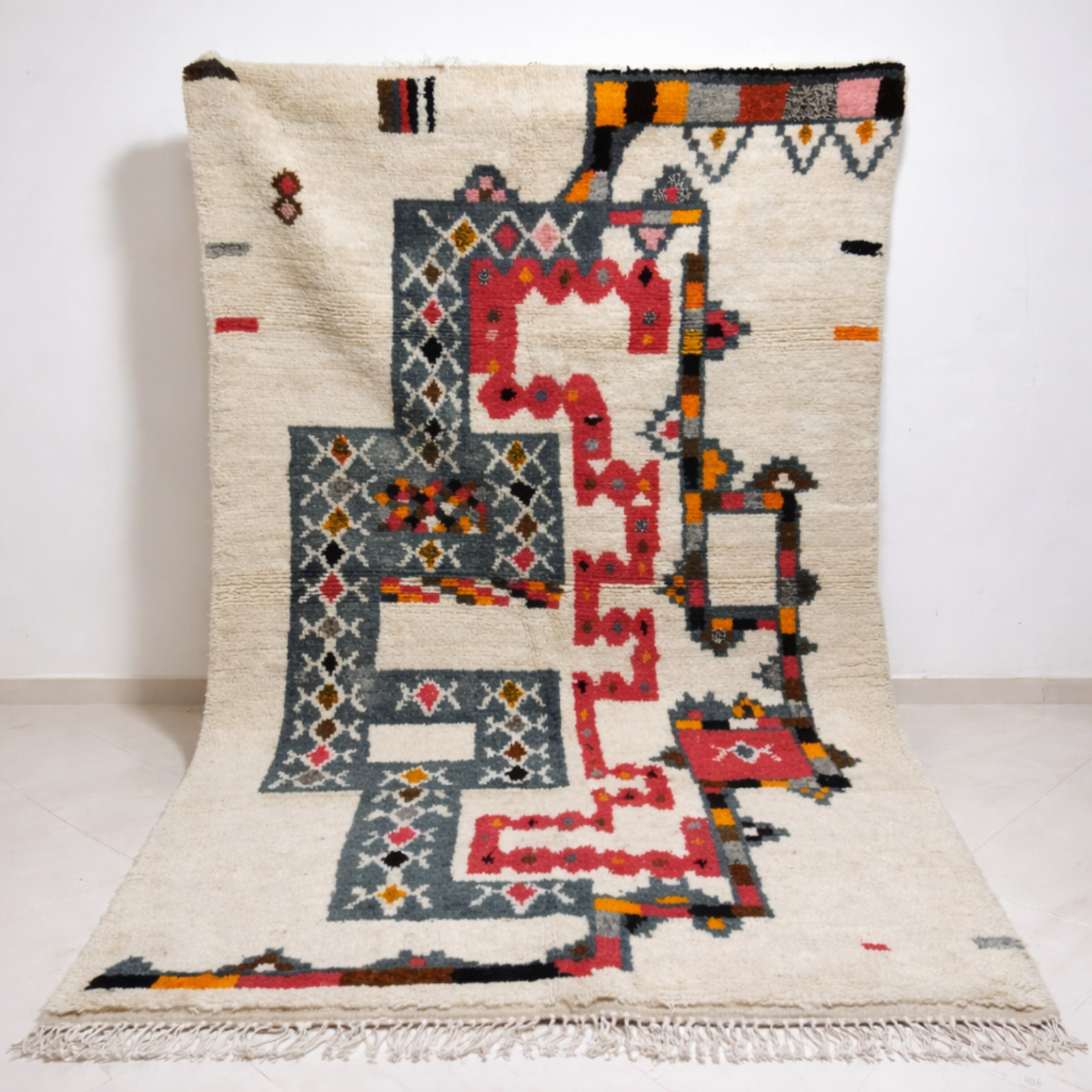 Handwoven Moroccan Berber Wool Rug – Abstract Geometric Tribal Design Carpet