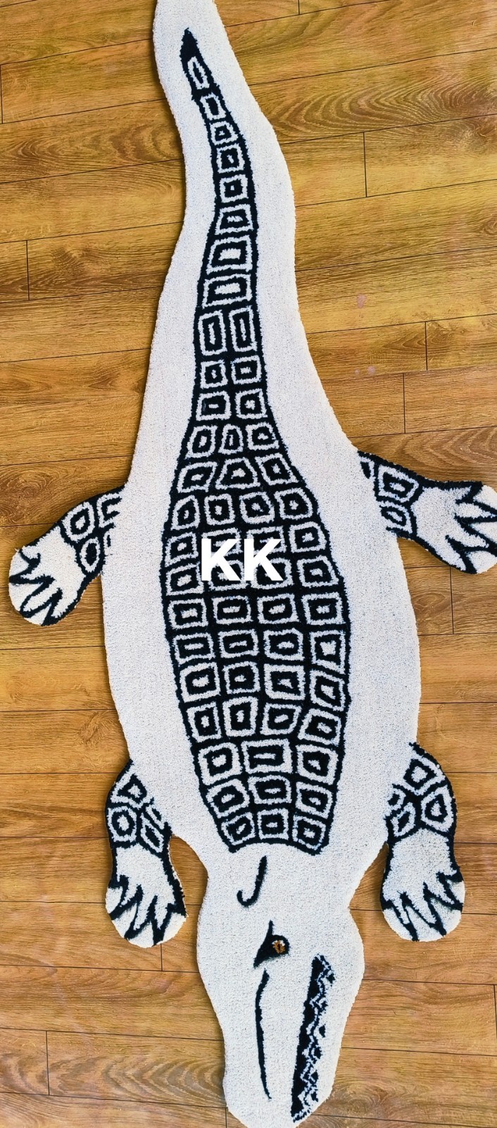 Crocodile Rugs Handmade 100% Woolen Hand Tufted For Home Decoration