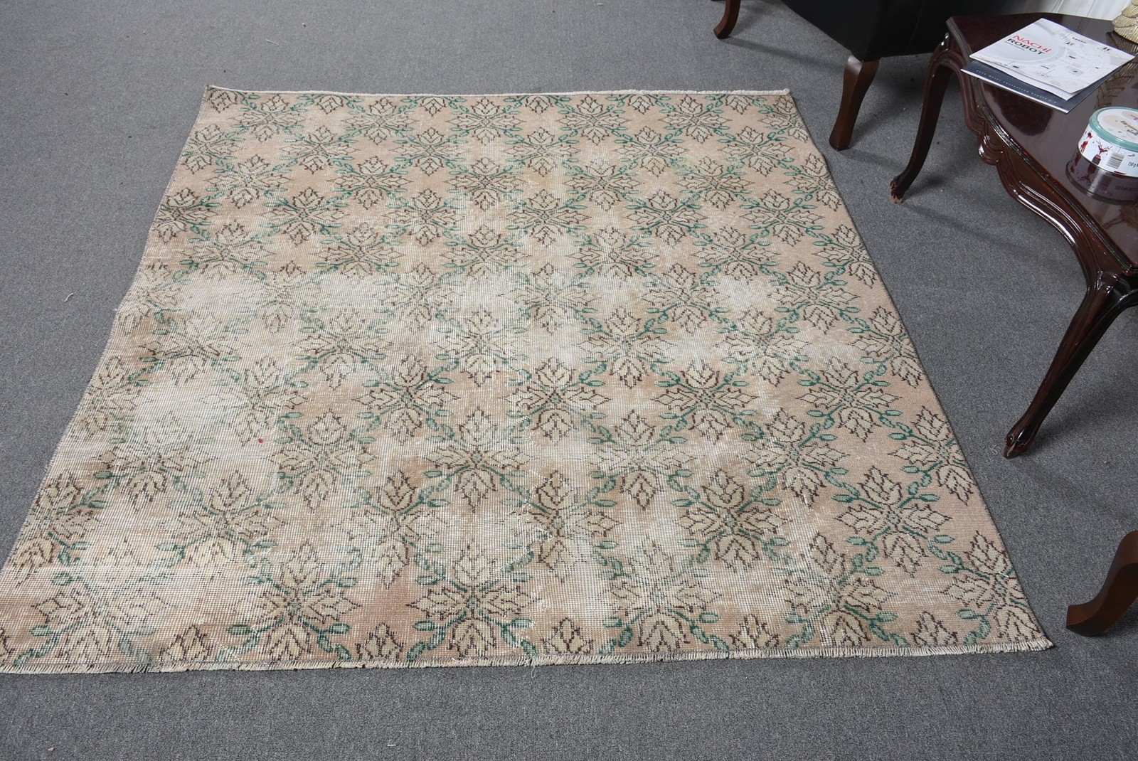 Vintage 5,4×5,6 ft Rug, Area Turkish Rug, Brown Green Solid Rug