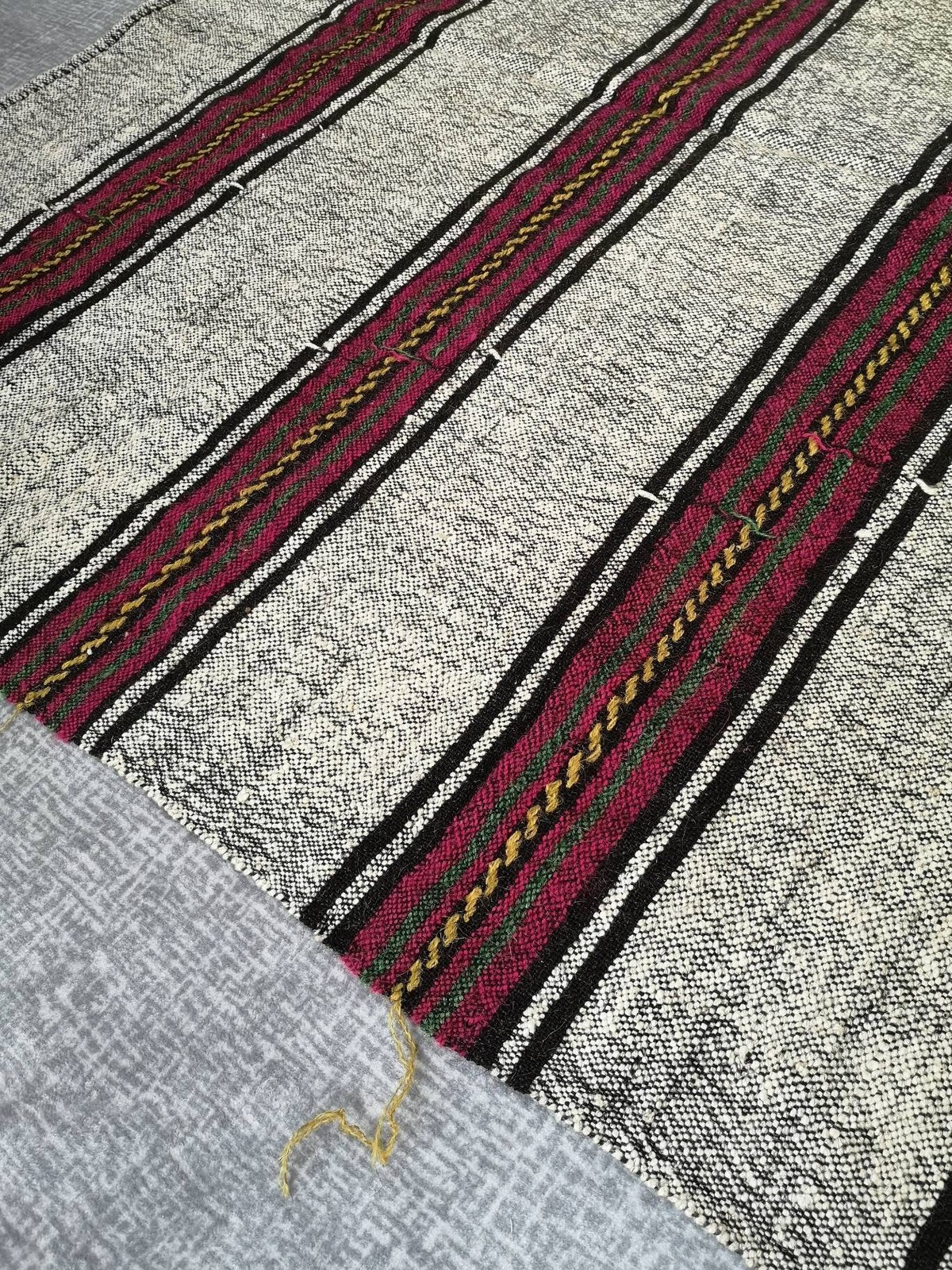 Vintage Turkish Kilim Area Rug, White Bristle, 5.1 x 6.2 ft