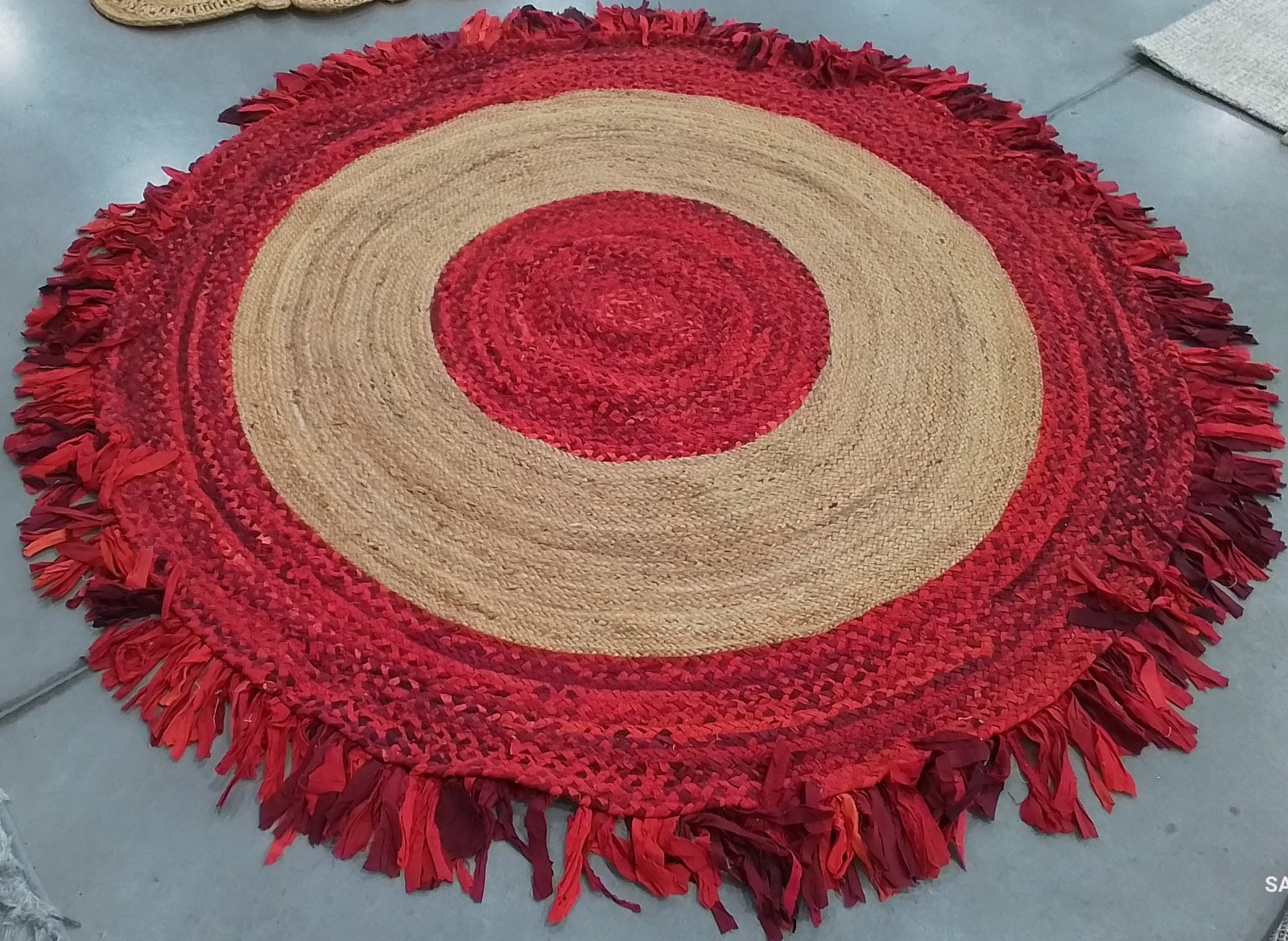 RED / NATURAL 6′-0″ x 6′-0″ Flaw in Rug, Reduced Price 1172774840 CAP701Q-6R