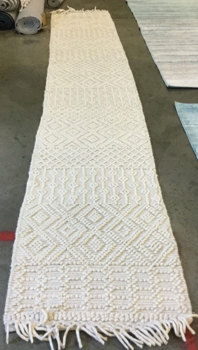 IVORY 2′-3″ X 14′ Loose Thread Rug, Reduced Price 1172657435 NAT852B-214