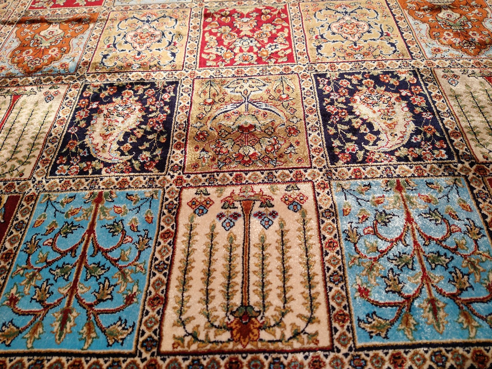 3′ x 5′ Multi Colors Turkish Garden Baktiar Silk Rug #F-5567