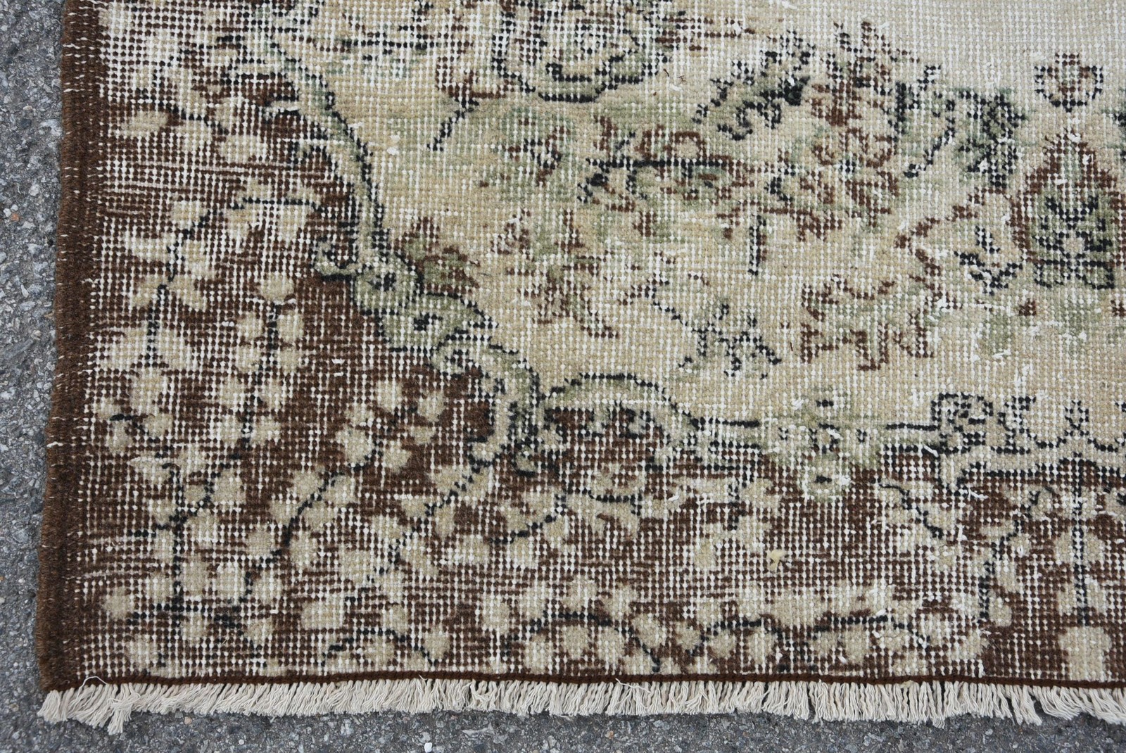 Turkish Area Rug 3,9×6,8 ft (120×206 cm), Vintage Brown Handmade Wool Rug