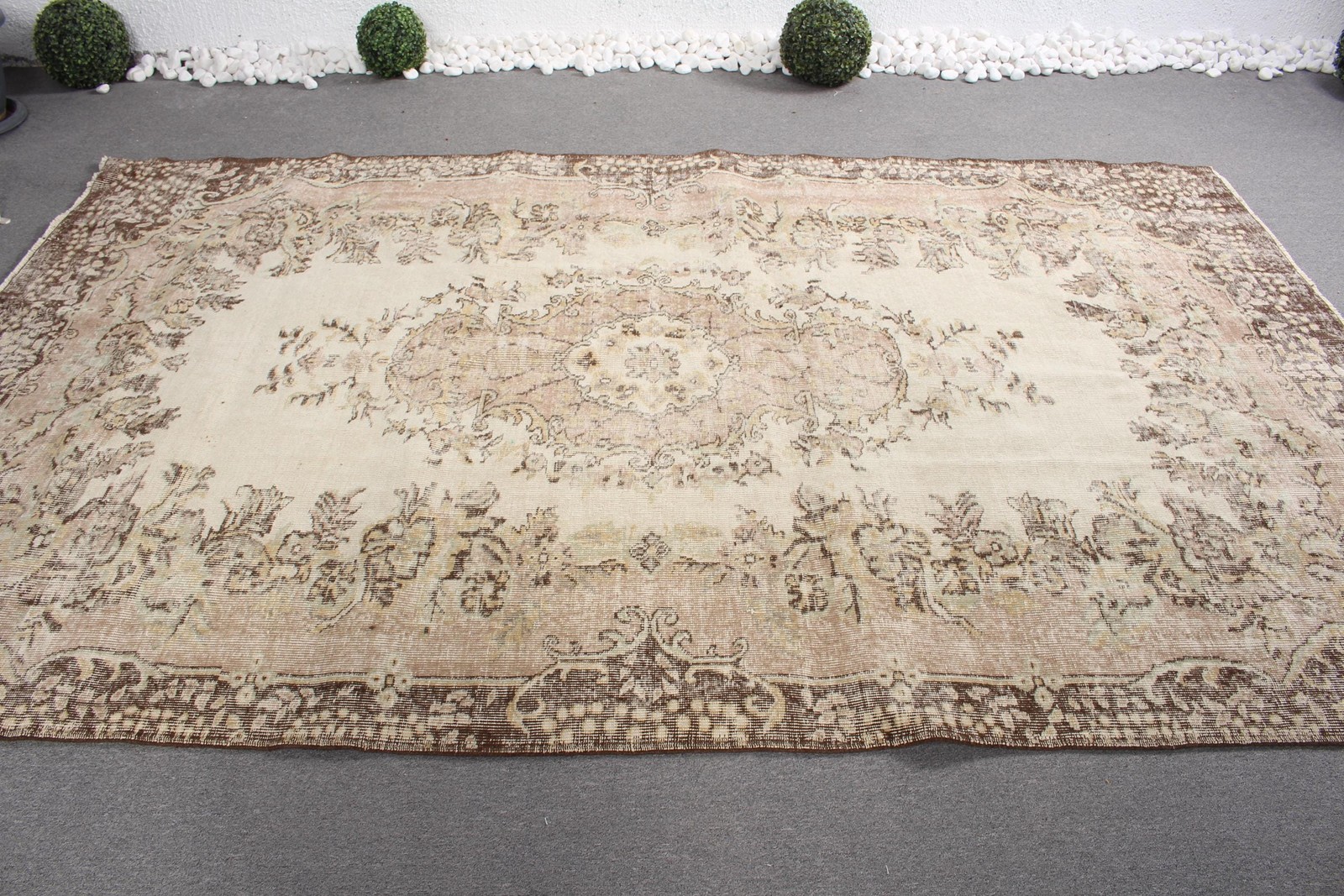 5,9×9,6 ft Vintage Rug, Turkish Rug, Beige Check Wool Rug