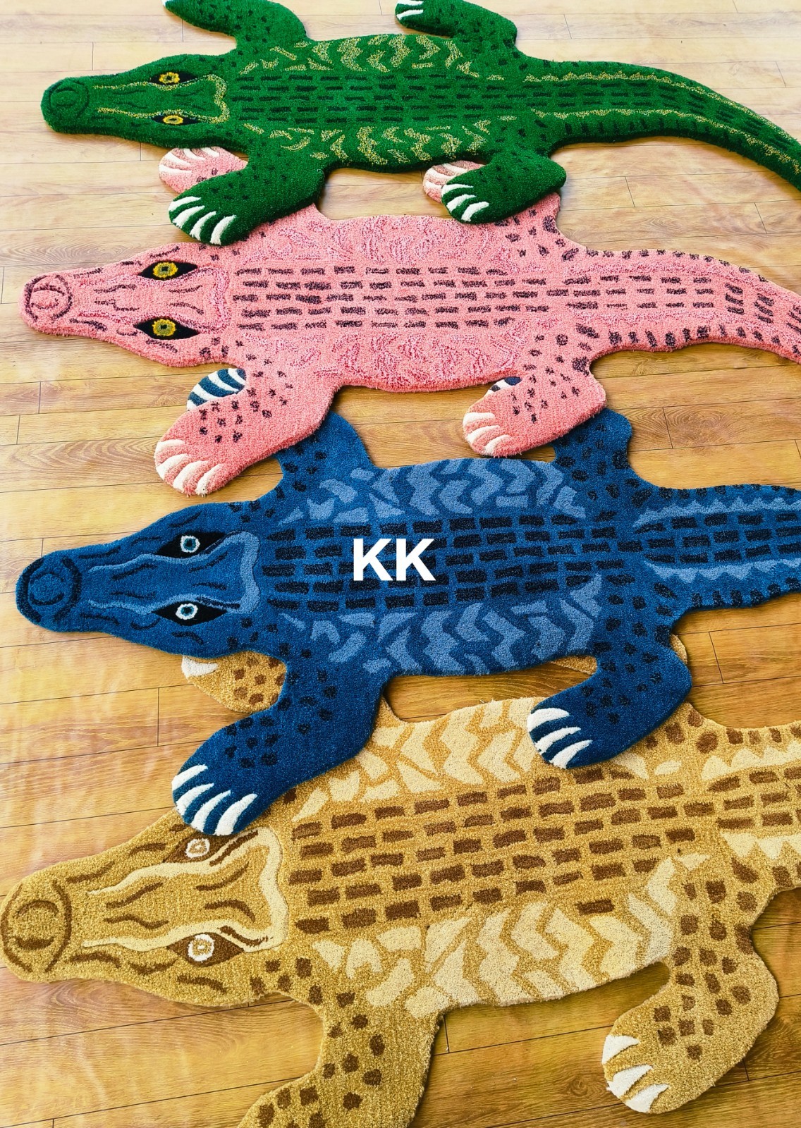 Crocodile Rugs Handmade 100% Woolen Hand Tufted For Home Decoration