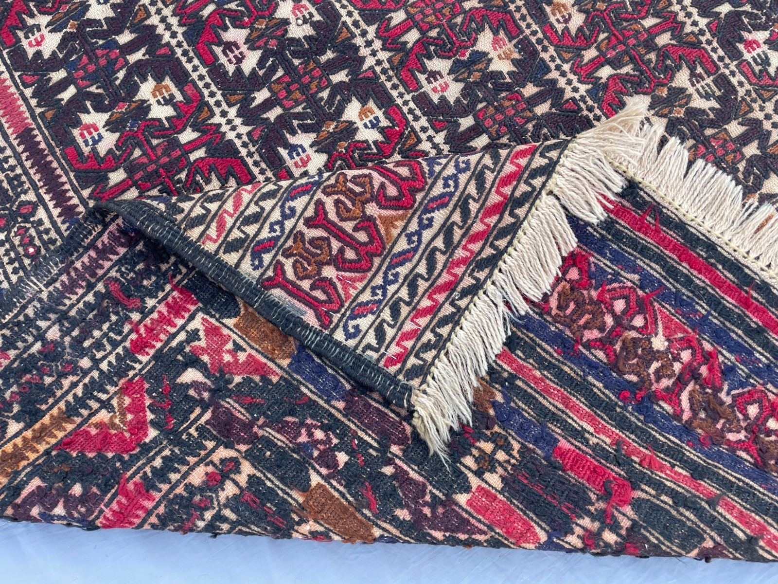 4×5 Decorative Soumak Rug Handwoven Tribal Wool Geometric Flatweave Carpet.