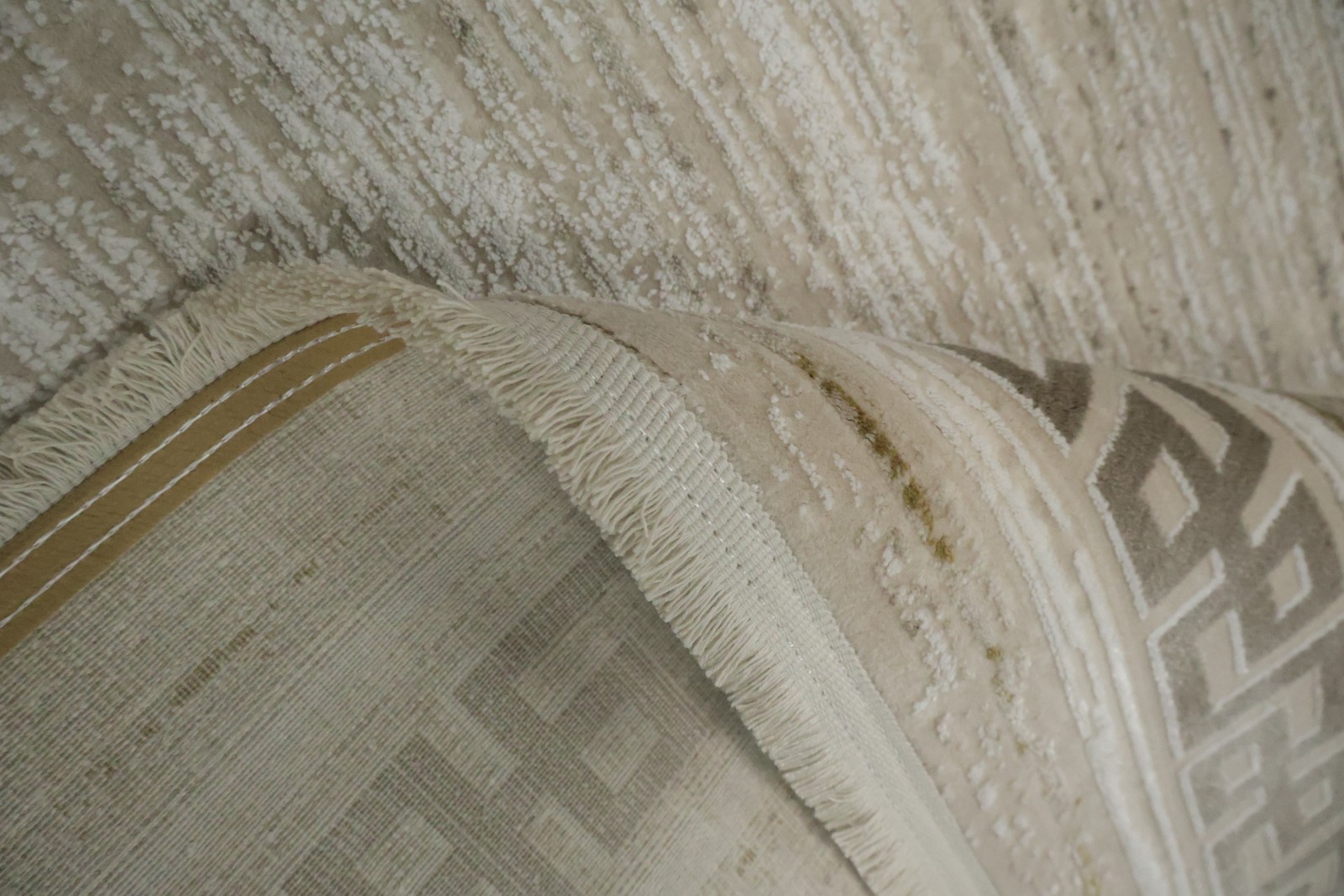 Timeless Beige Area Rug 5×8 Ft Modern Abstract Turkish Carpet Contemporary Rug