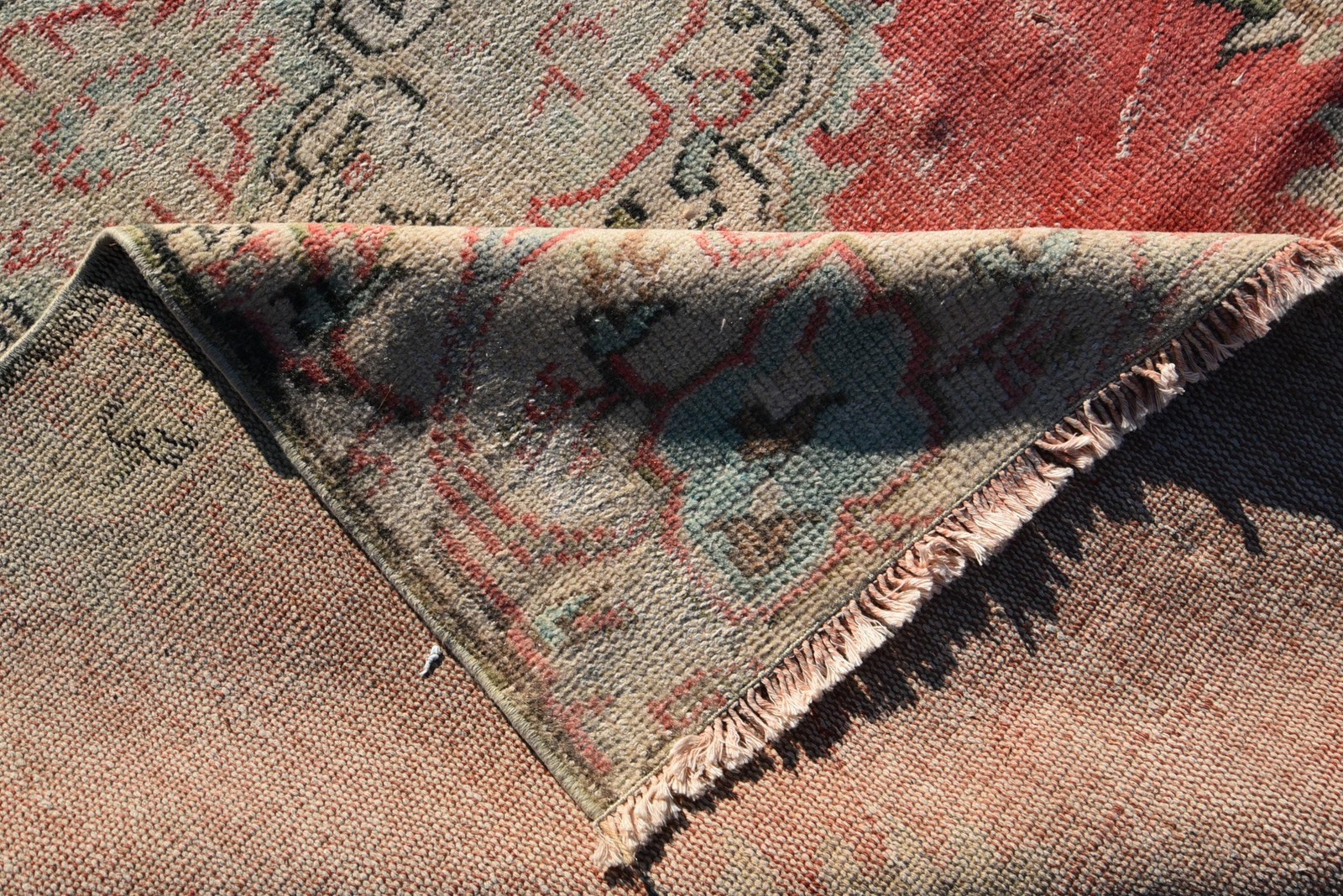 Vintage Turkish Rug 4,1×7,8 ft, Red Area Floral Wool Rug