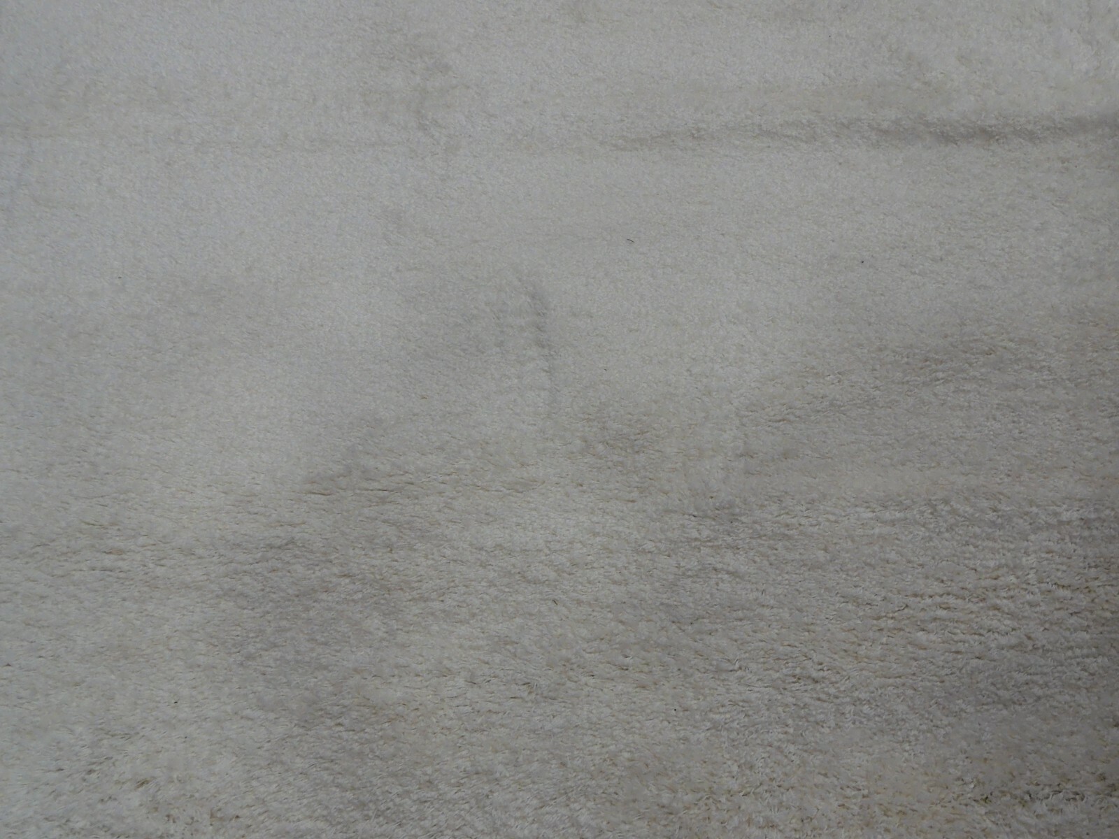 WHITE 6′-7″ X 9′-6″ Back Stain Rug, Reduced Price 1172621752 SG151-1010-7