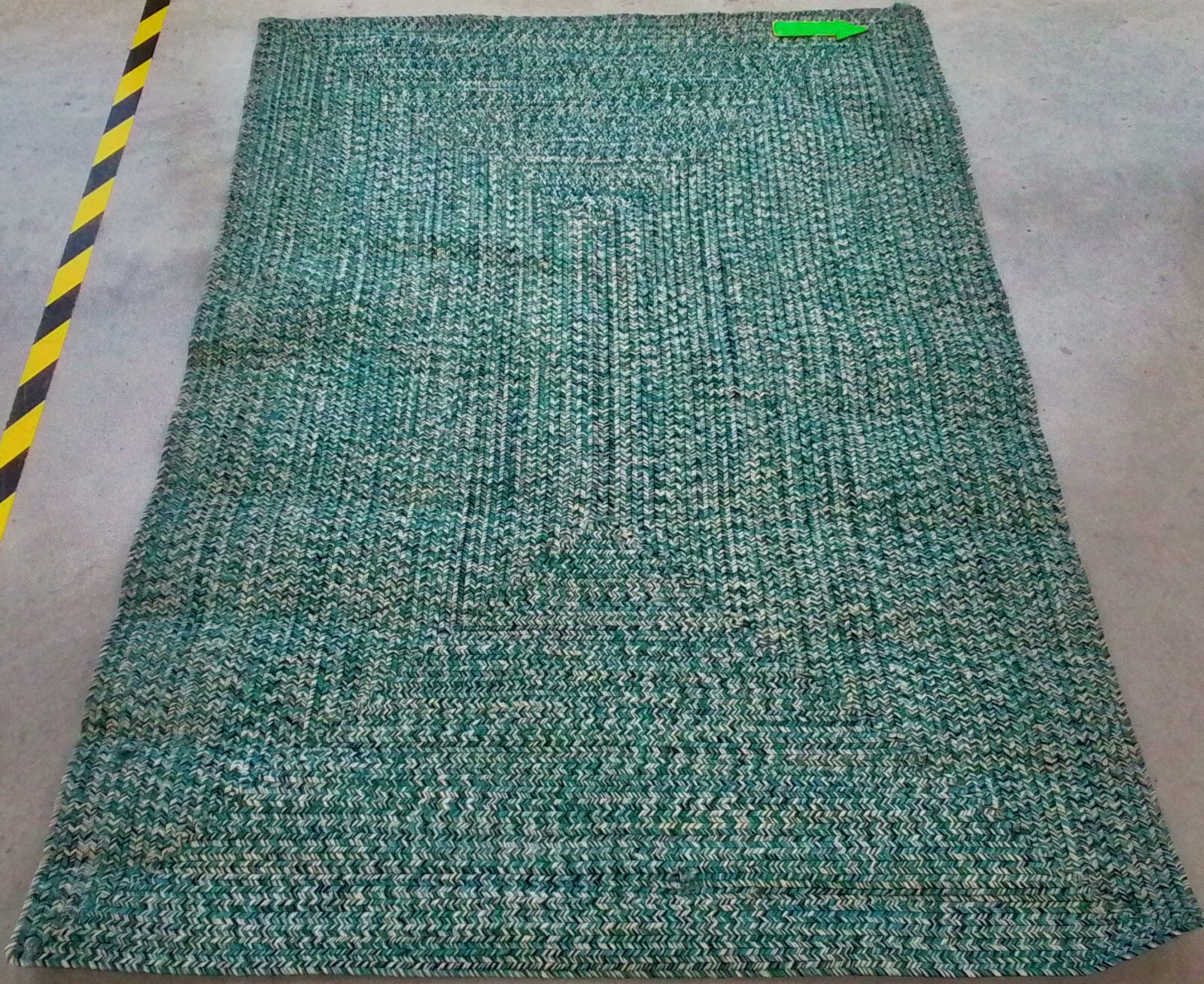 TEAL / GREEN 4′-0″ x 6′-0″ Broken Thread Rug, Reduced Price 1172772267 BRA201K-4