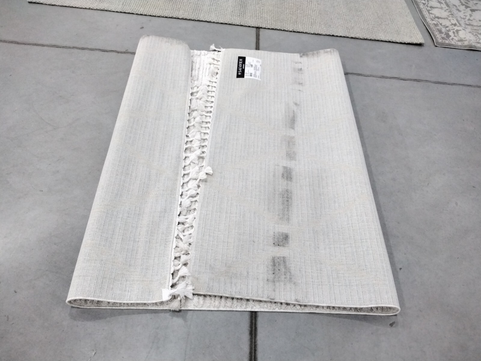 BEIGE 5′-3″ X 7′-6″ Back Stain Rug, Reduced Price 1172736557 MRK517C-5