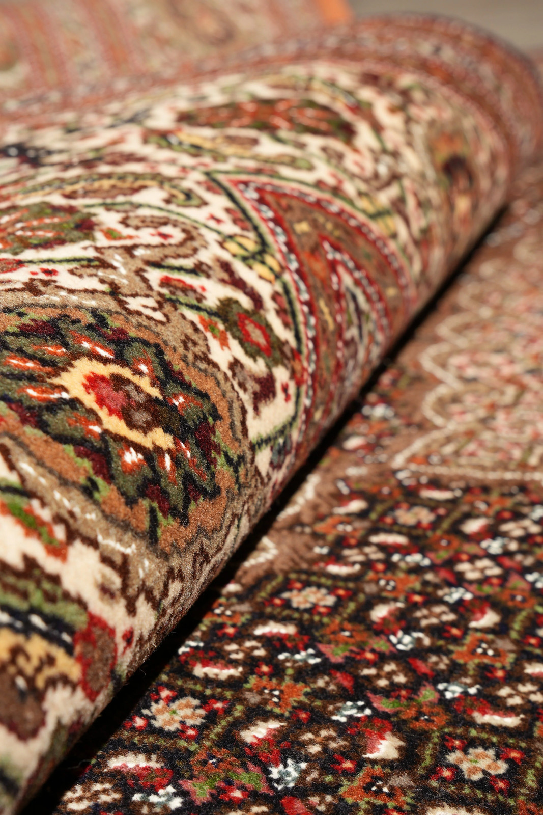 6.7 x 10 Black Perrsian Mahii Tabriiz Wool and Silk Rug #F-4220