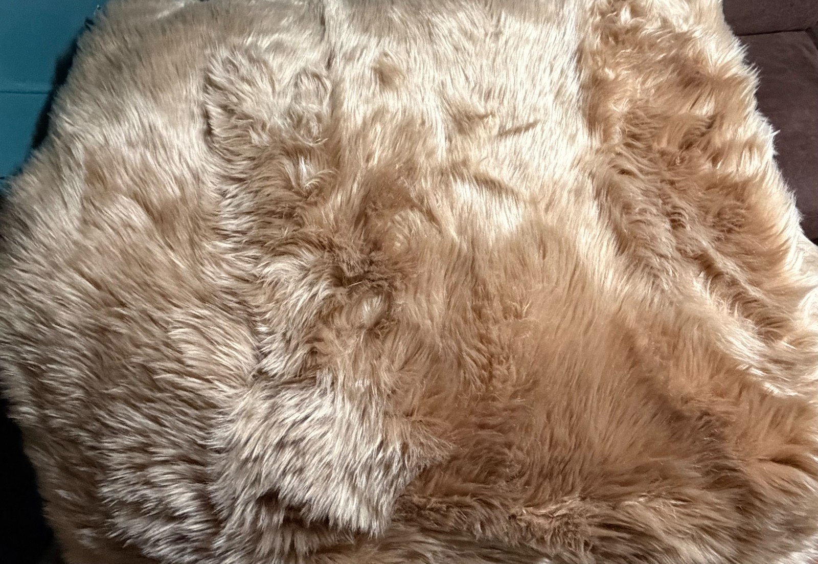LAMBZY 6′ x 9′ Faux Sheepskin Super Soft Hypoallergenic Rectangular Area Rug