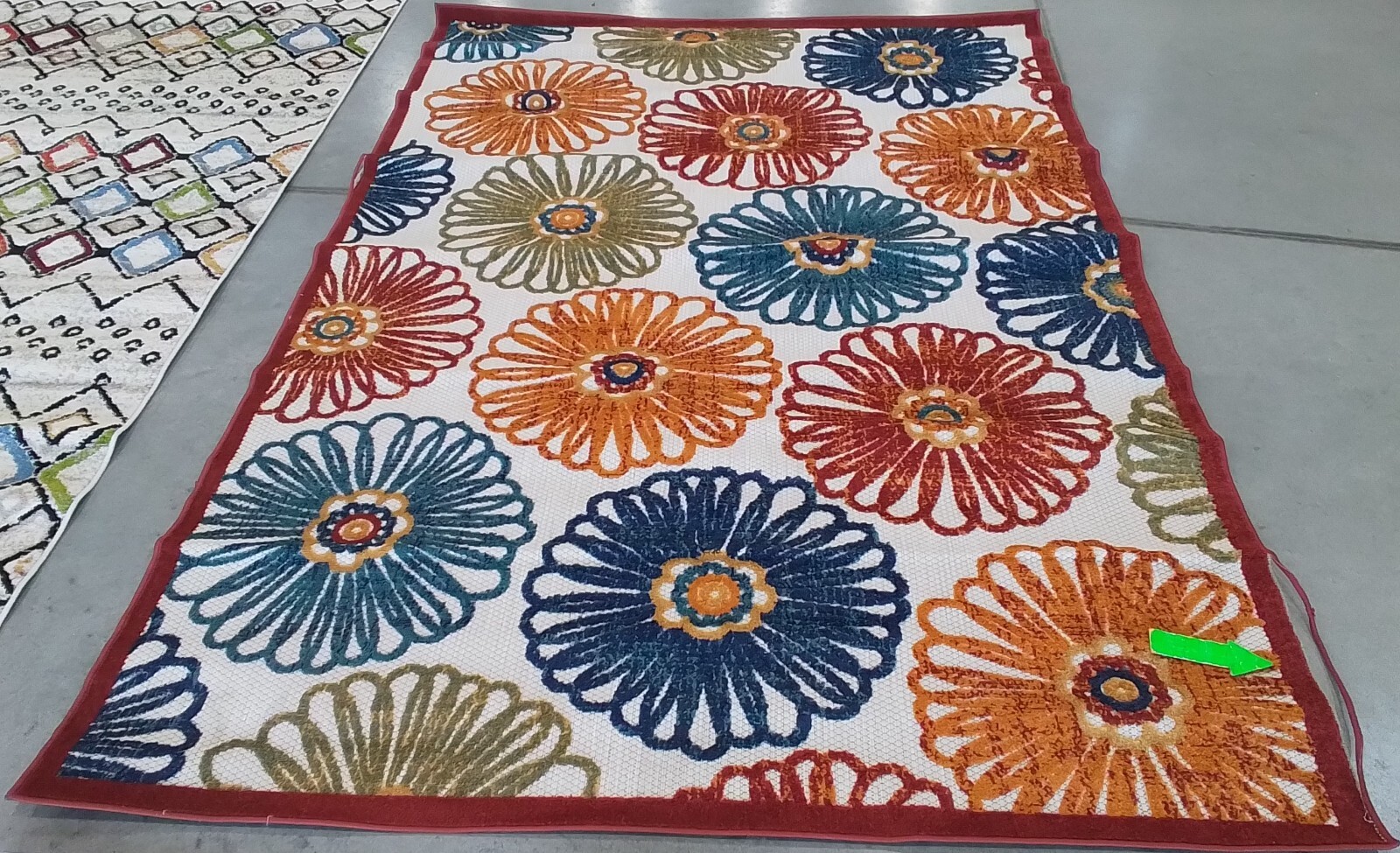CREME / RED 6′-0″ x 9′-0″ Damaged Binding Rug Reduced Price 1172771057 CBN801A-6