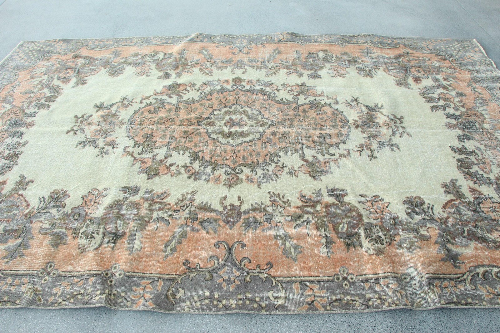 Vintage Large Rug 6,46×10,6 ft (197×324 cm), Turkish Gray Check Wool Rug