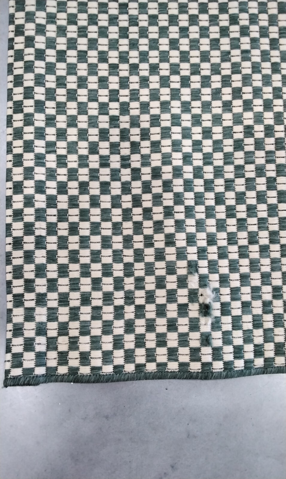 DARK GREEN / BEIGE 9′ X 12′ Flaw in Rug, Reduced Price 1172718221 CY6653-32221-9