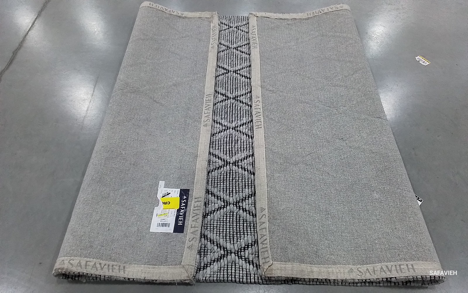 LT GREY / BLACK 5′-0″ x 8′-0″ Back Stain Rug, Reduced Price 1172802868 MRB320F-5