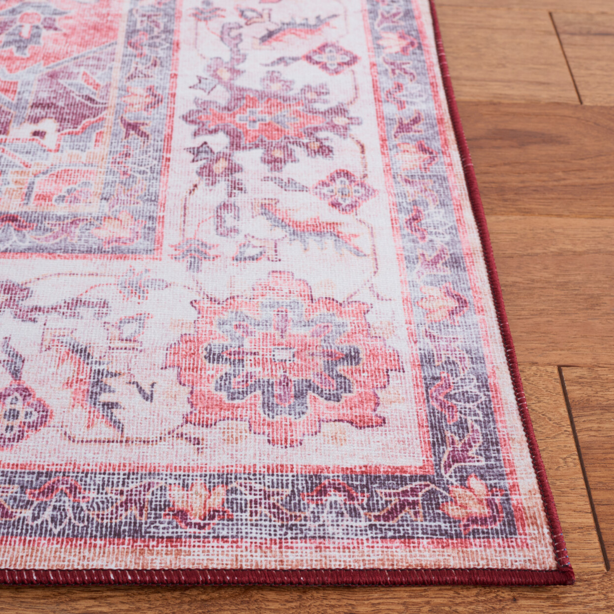 SAFAVIEH Tucson Collection TSN163P Rust / Beige Rug