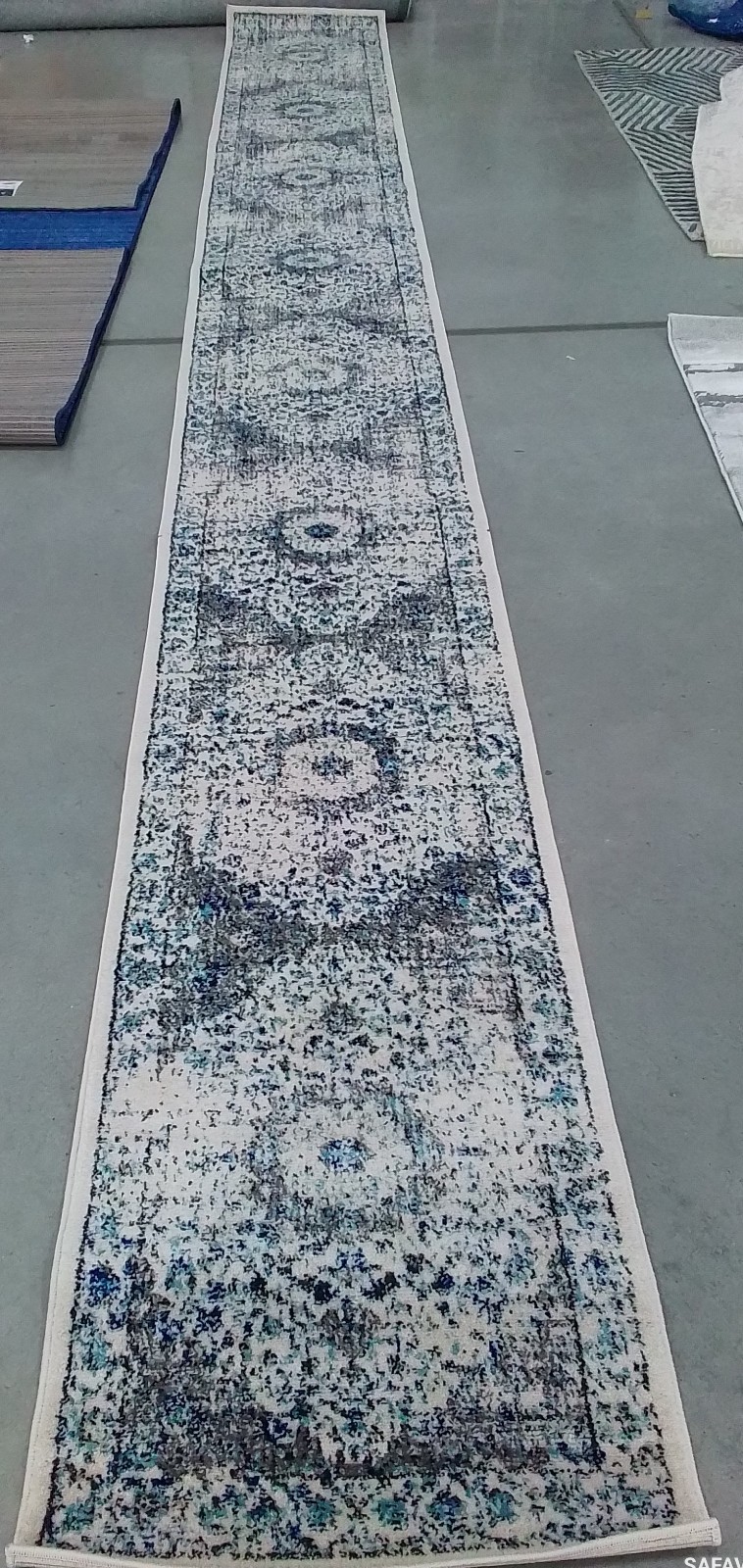 IVORY / GREY 2′-2″ x 17′-0″ Flaw in Rug, Reduced Price 1172782156 EVK220D-217