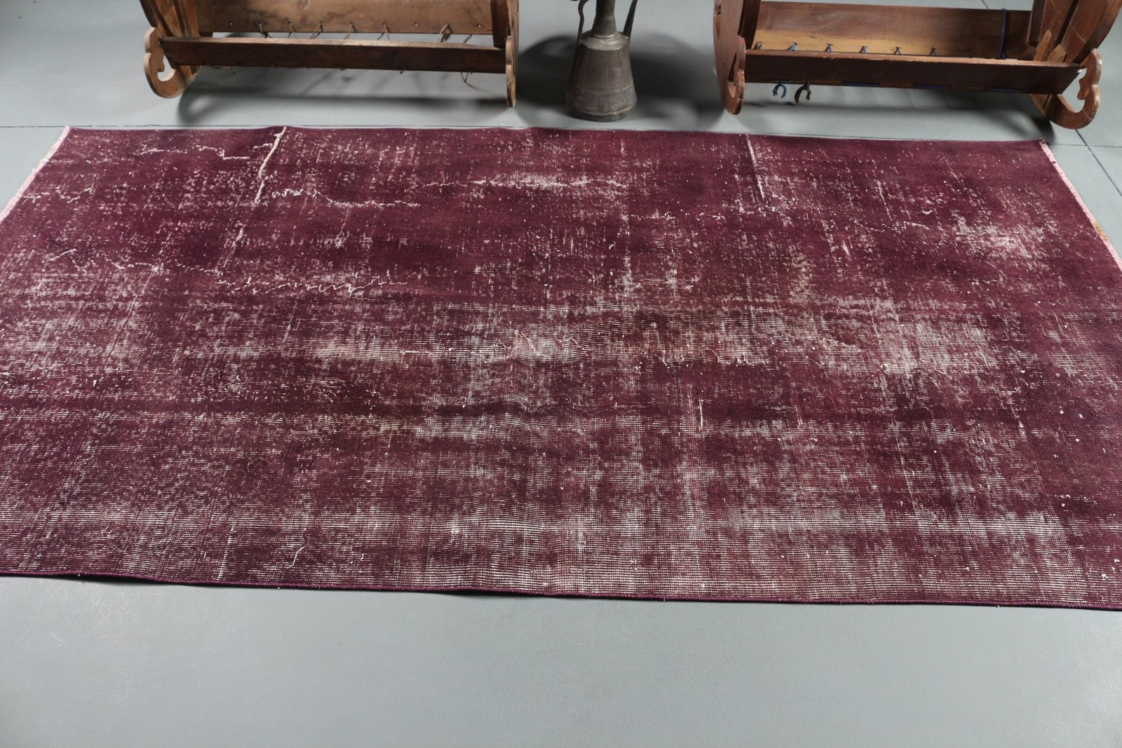 Vintage Turkish Rug 4,6×8,7 ft (139×264 cm), Red Oriental Wool Rug