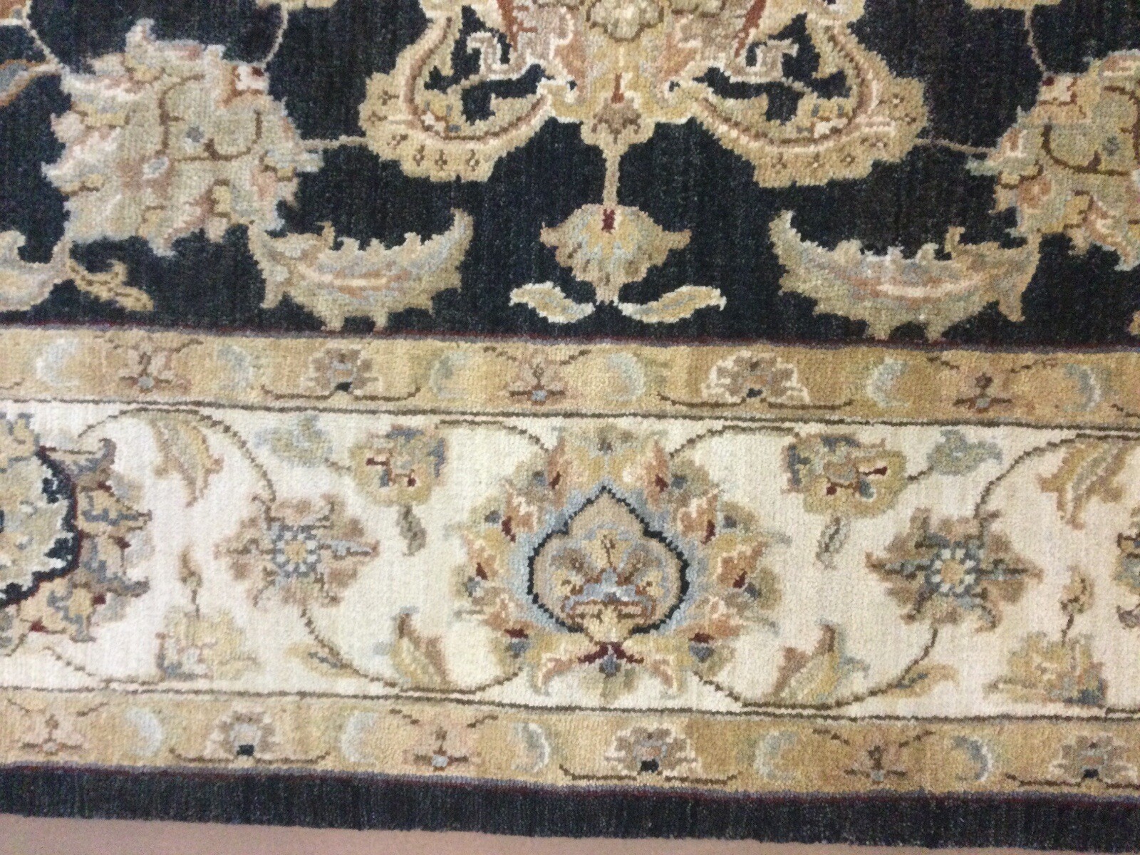 5’.1” X 7’.3” Black Beige Floral All-Over Oriental Area Rug Hand Knotted Wool