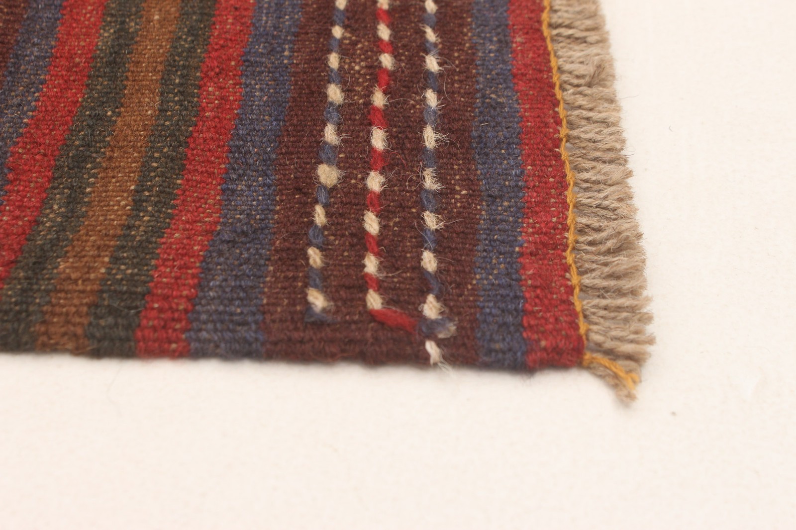 Vintage 6’7″ x 9’1″ Traditional Hand Knotted Vegetable Dye Wool Area Rug