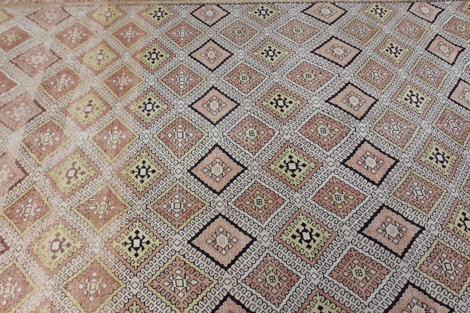 Turkish Vintage Rug 6,3×9 ft (193×273 cm), Brown Yellow Handmade Rug